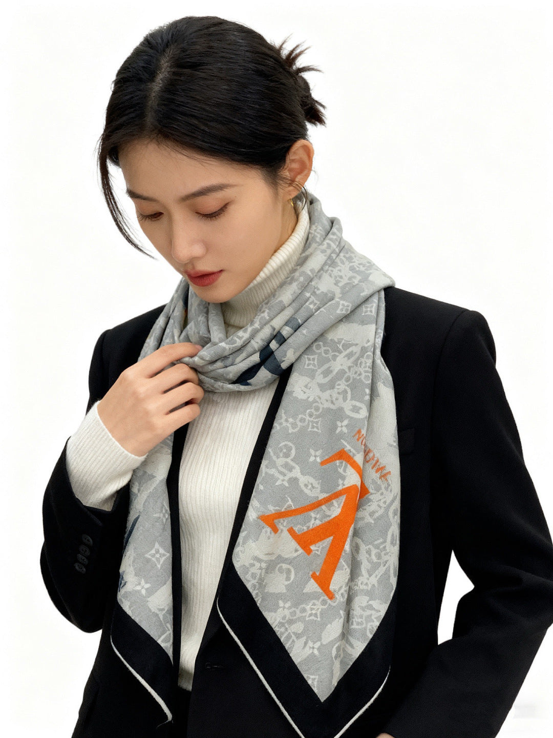 LV Double-Sided Shawl Scarf 140cm Gray Black Silk Cashmere 976739