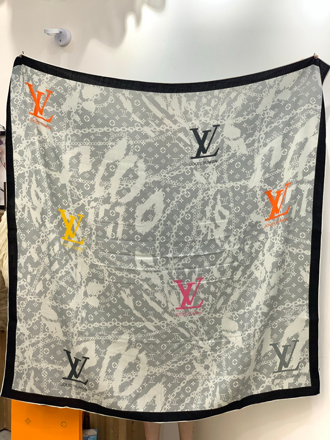LV Double-Sided Shawl Scarf 140cm Gray Black Silk Cashmere 976739