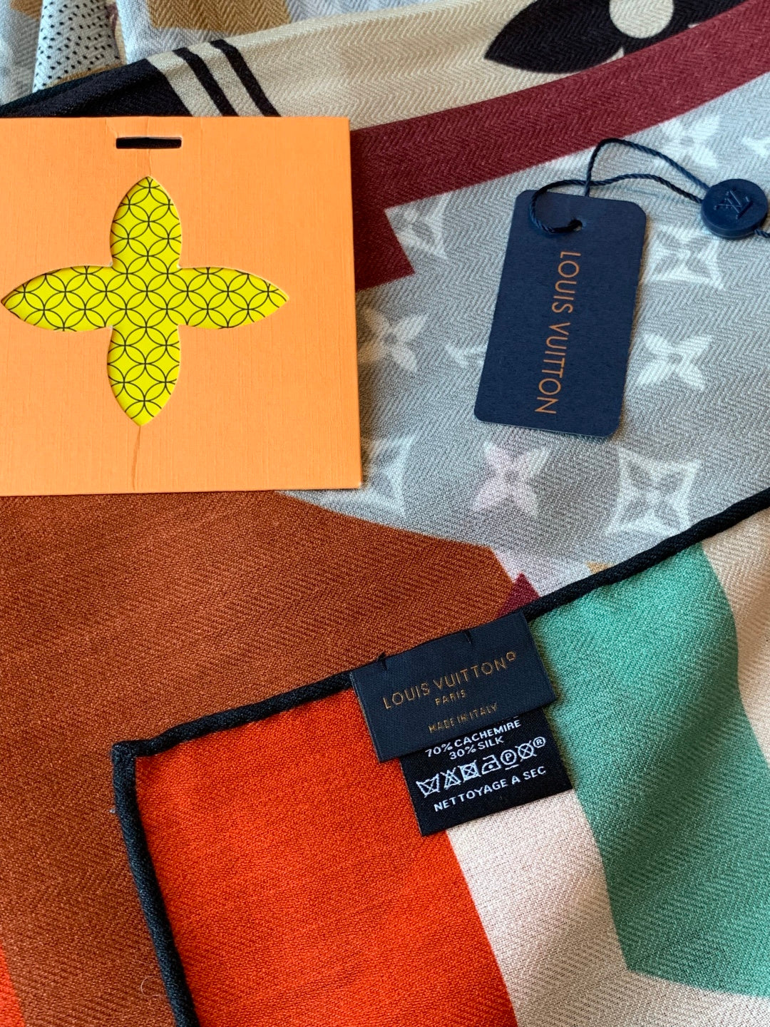 LV Scarf 135cm Brown Multicolor Cashmere Mulberry Silk 976759