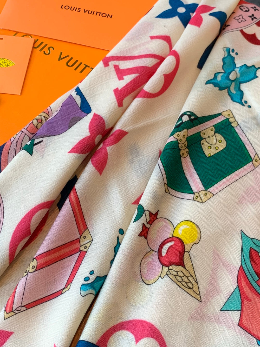 LV Scarf 135cm White Multicolor Cashmere Mulberry Silk 976763