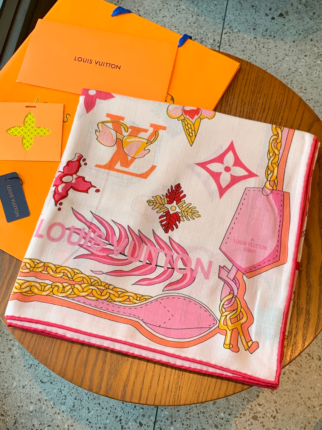 LV Scarf 135cm Pink White Cashmere Mulberry Silk 976765