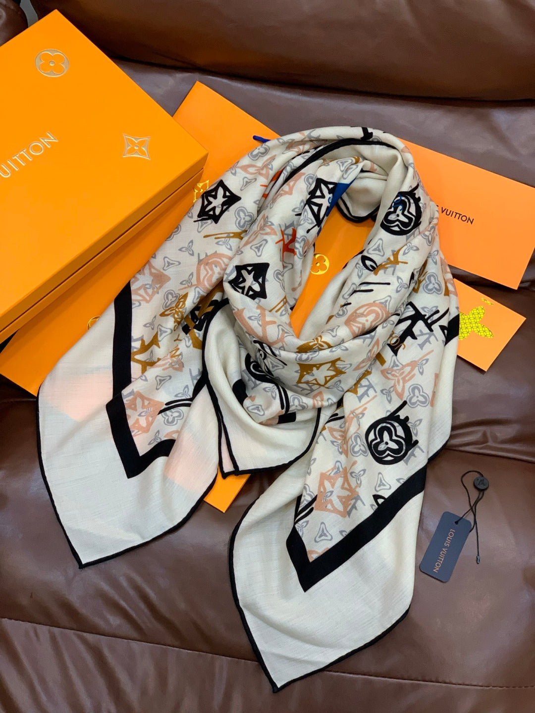 LV Double-Sided Shawl Scarf 140cm White Blue Silk Cashmere 976742