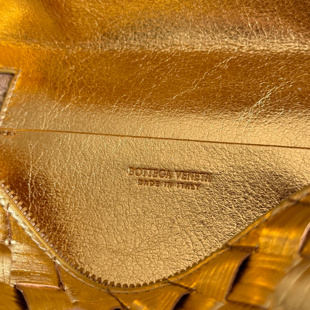 Bottega Veneta 2026 Bang Bang Vanity Case 22cm Gold Laminated Leather 137085