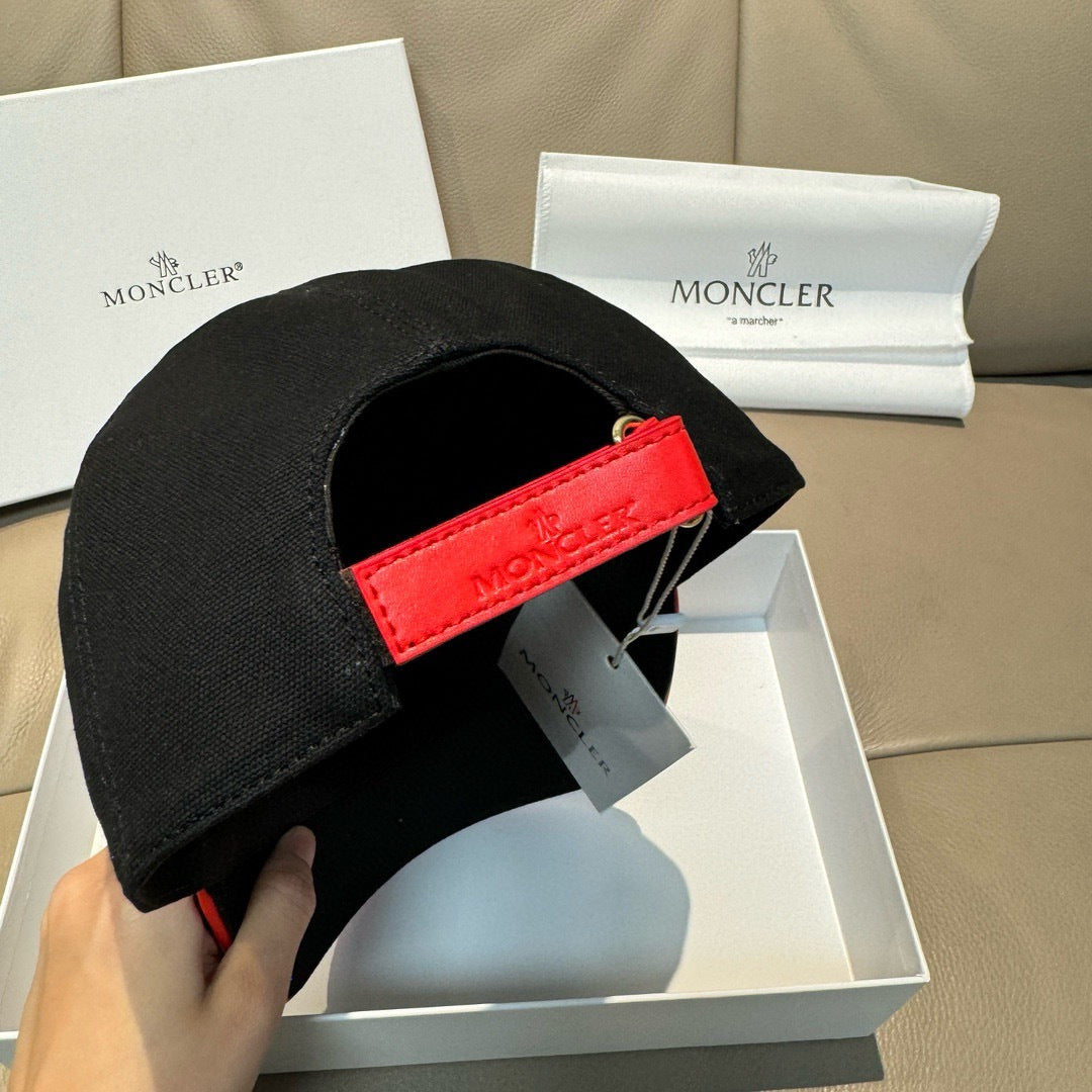 Moncler Embroidered Logo Baseball Cap 413090