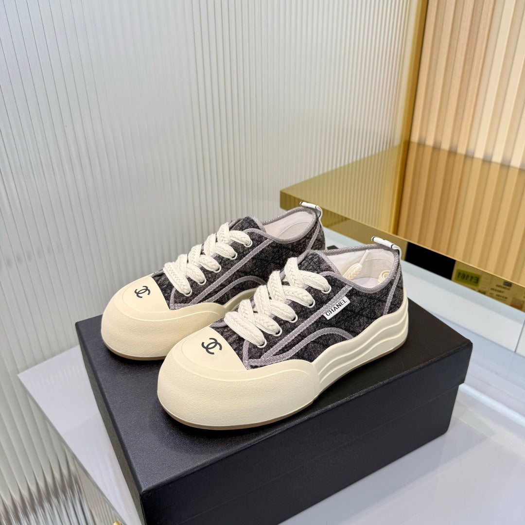 Chanel 2026 Sneaker Black White Denim 928233
