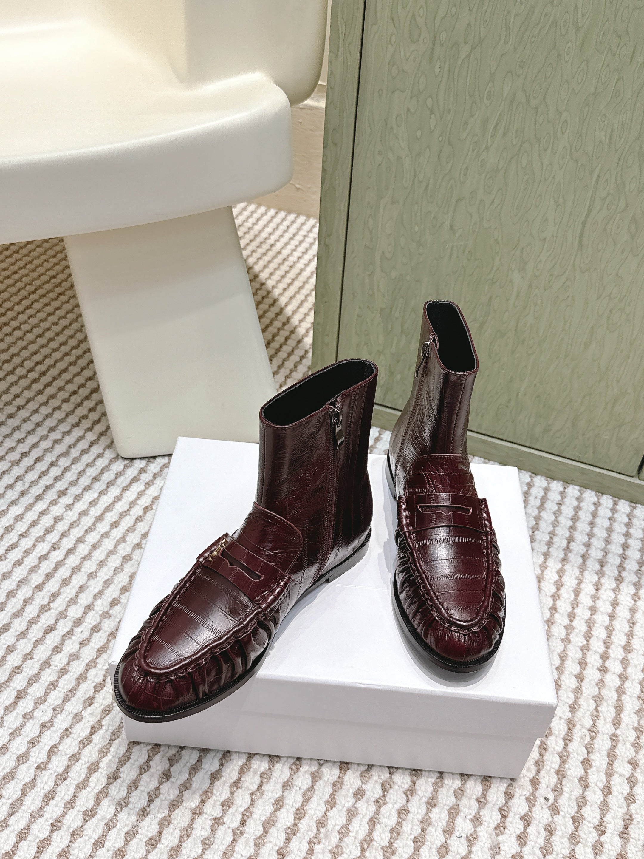 YSL 2025 High-top Loafer Dark Burgundy Calfskin 569416