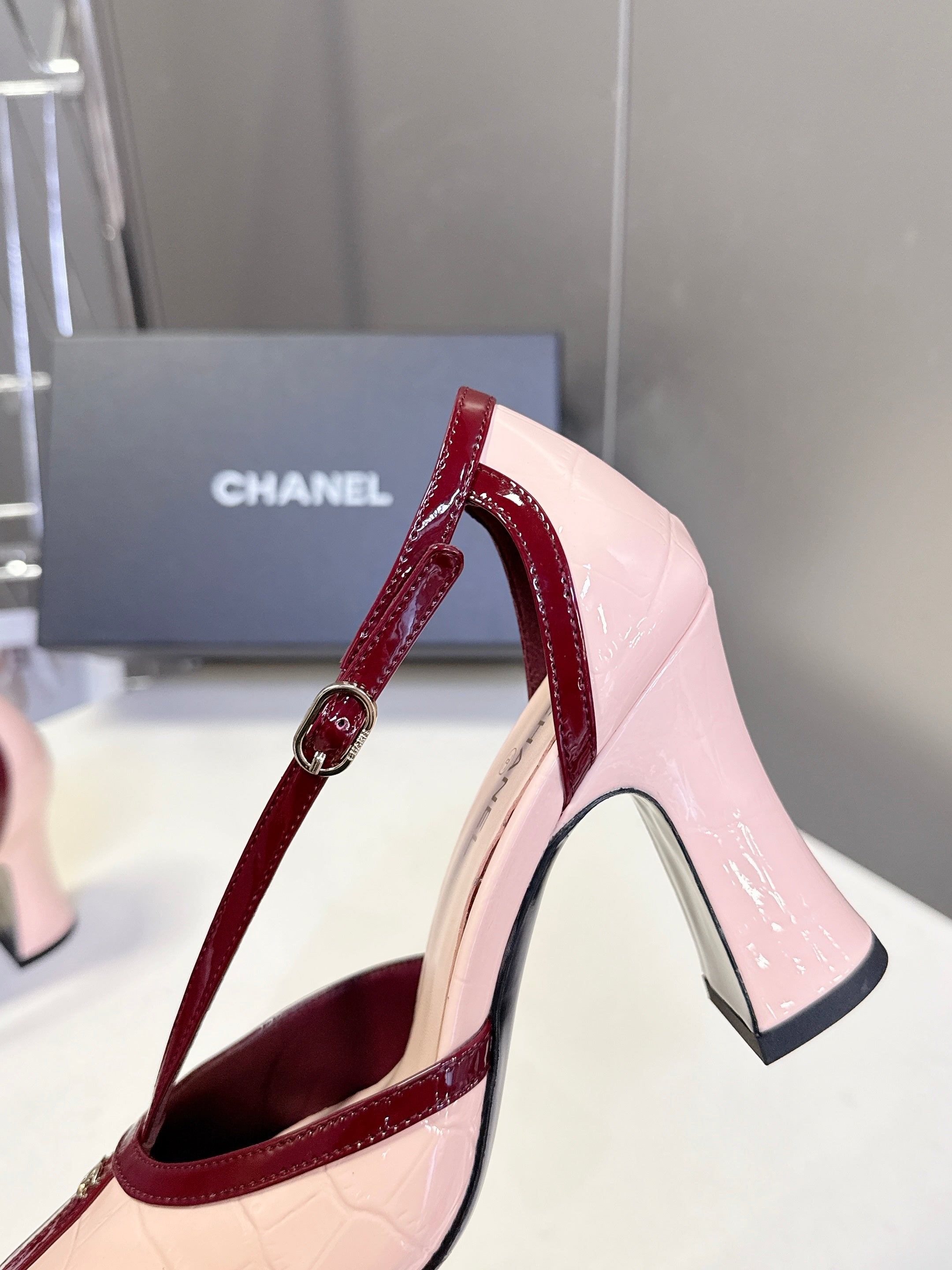 Channel 2026 Mary Jane Slingback 85mm Patent Calfskin 895338