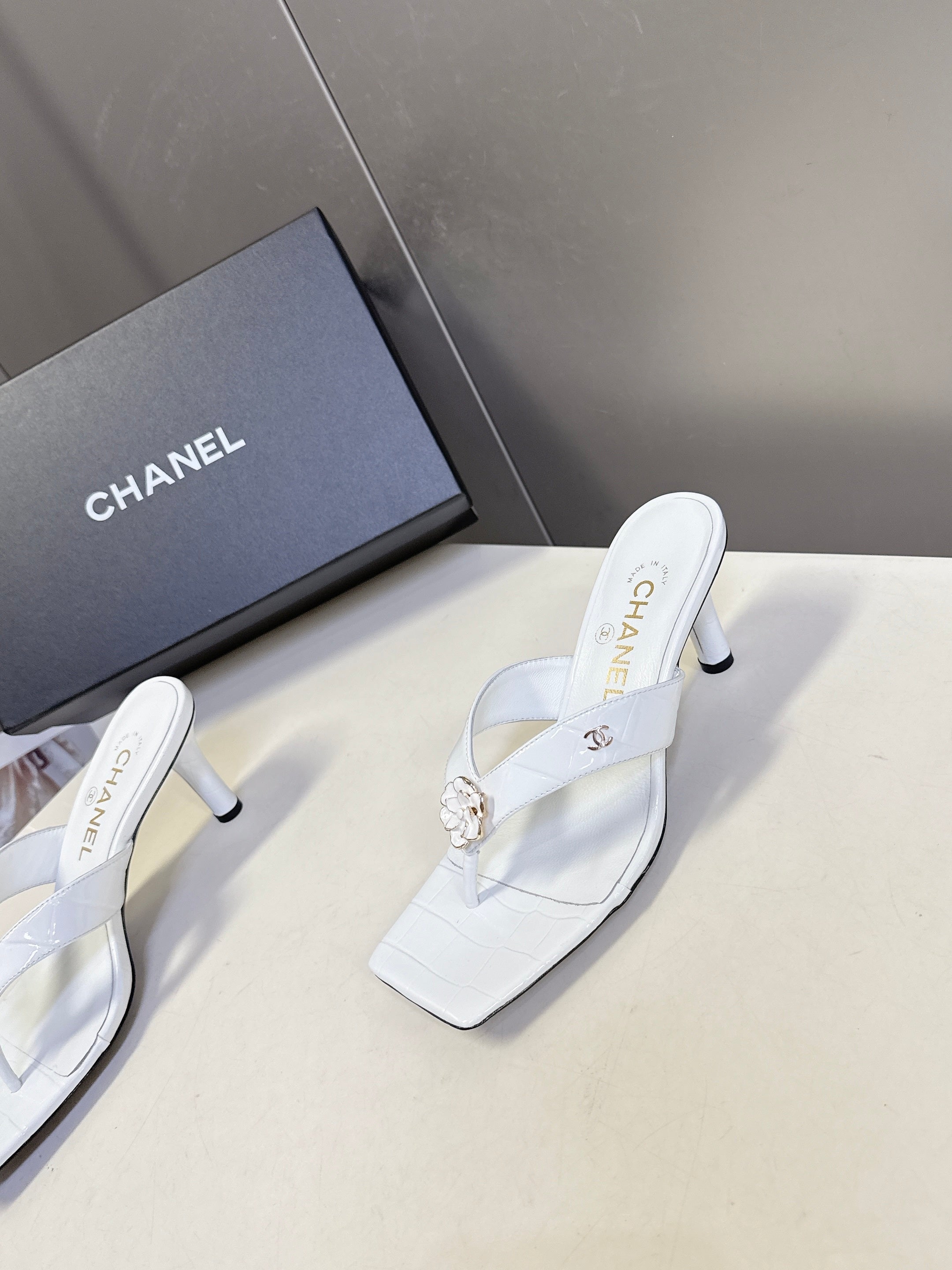 Channel 2026 Thong Sandal 65mm Embossing And Suede Calfskin 895344