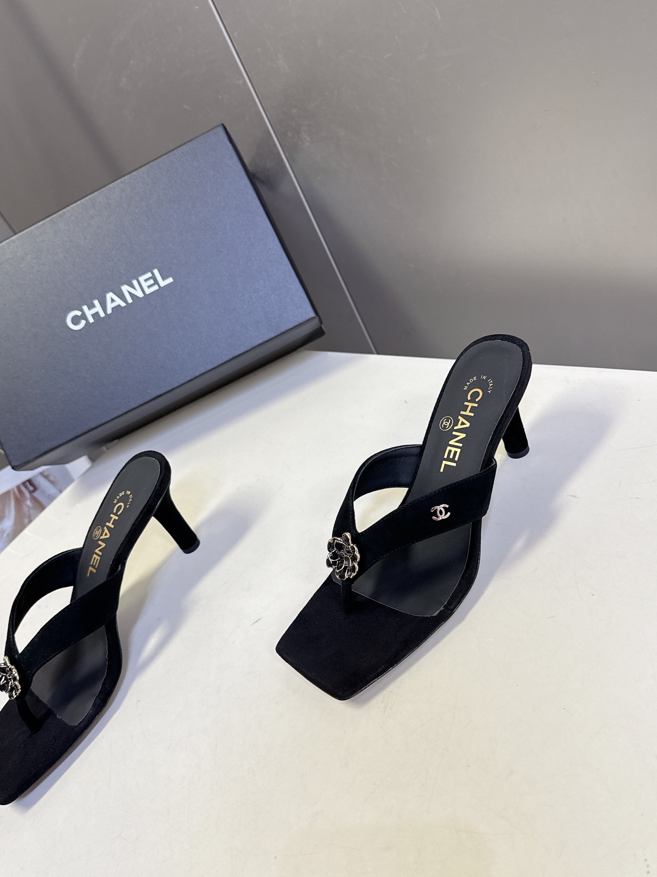 Channel 2026 Thong Sandal 65mm Embossing And Suede Calfskin 895344