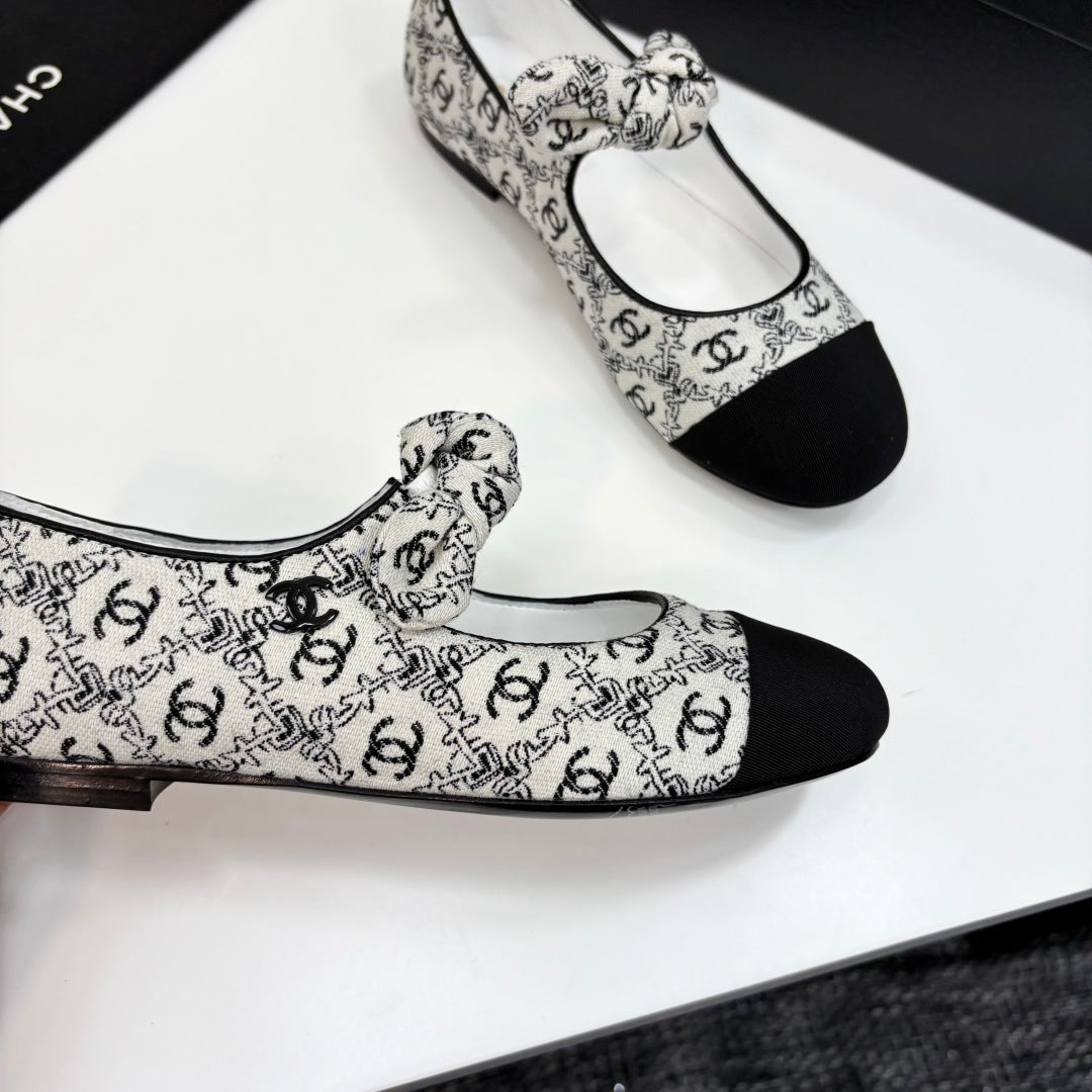 CC 25 Mary Jane Flats Fabric and Sheepskin 270785