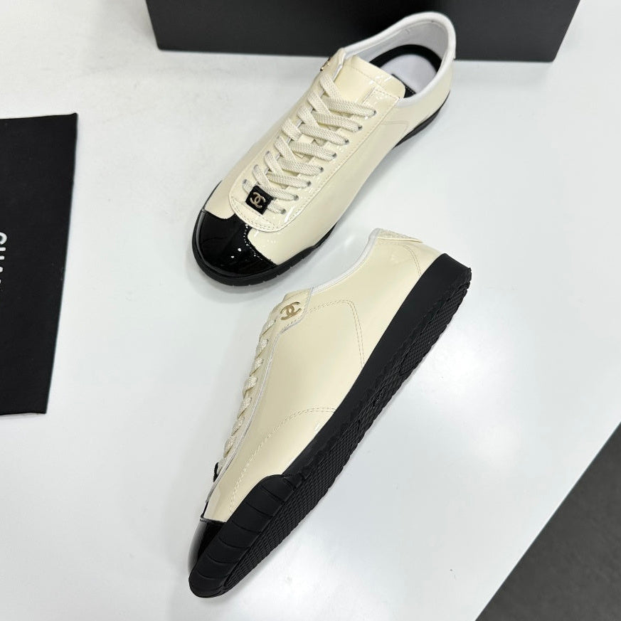 Chanel 2026 Sneakers Calfskin 926249