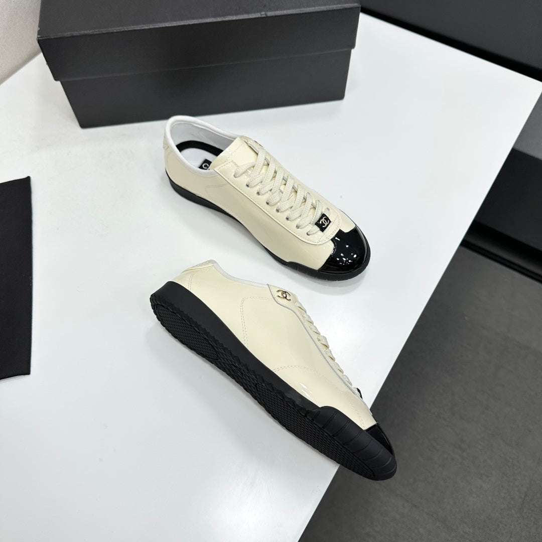 Chanel 2026 Sneakers Calfskin 926249