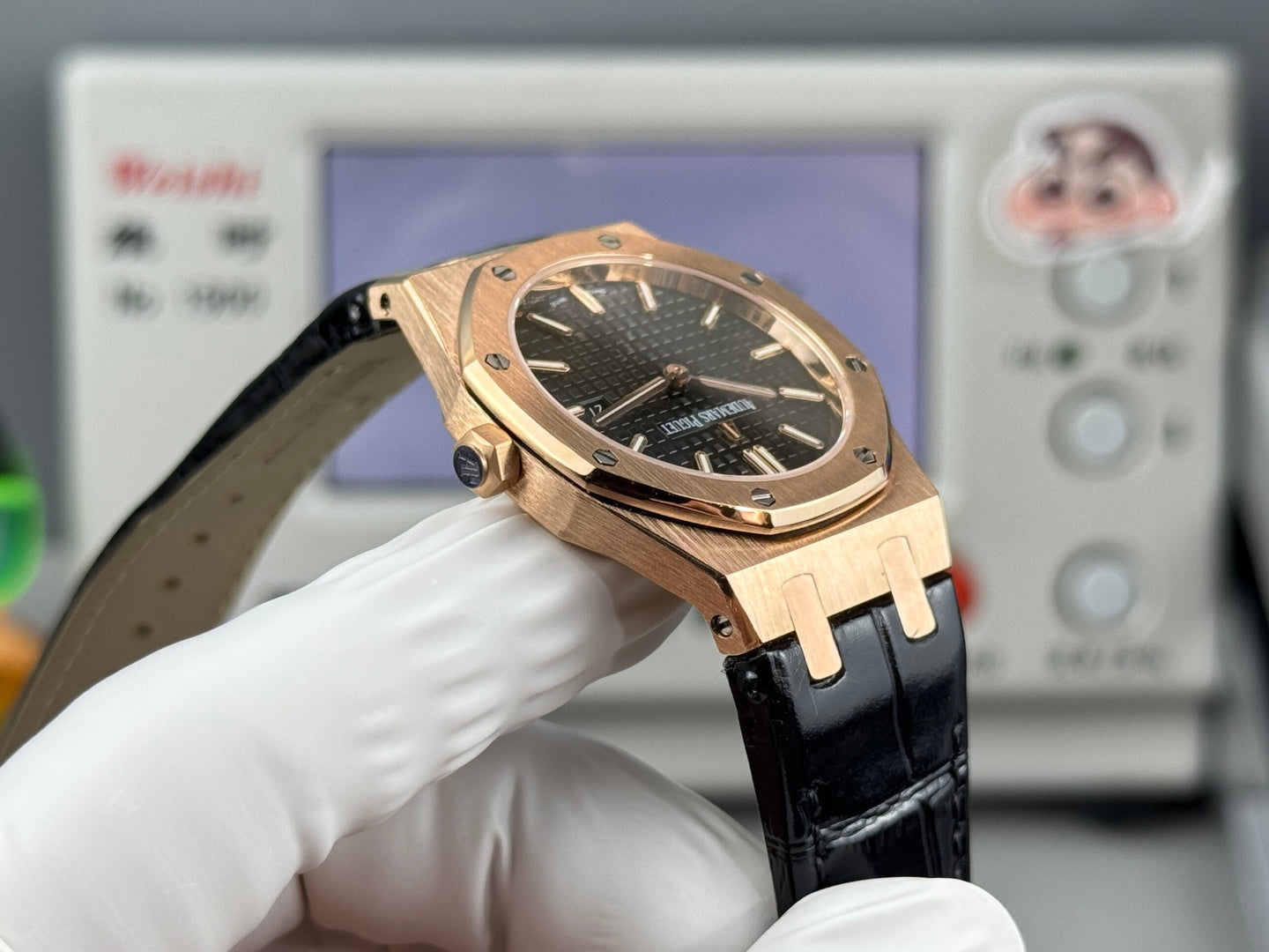 Audemars Piguet Royal Oak Lady 33mm Rose Gold Black Leather