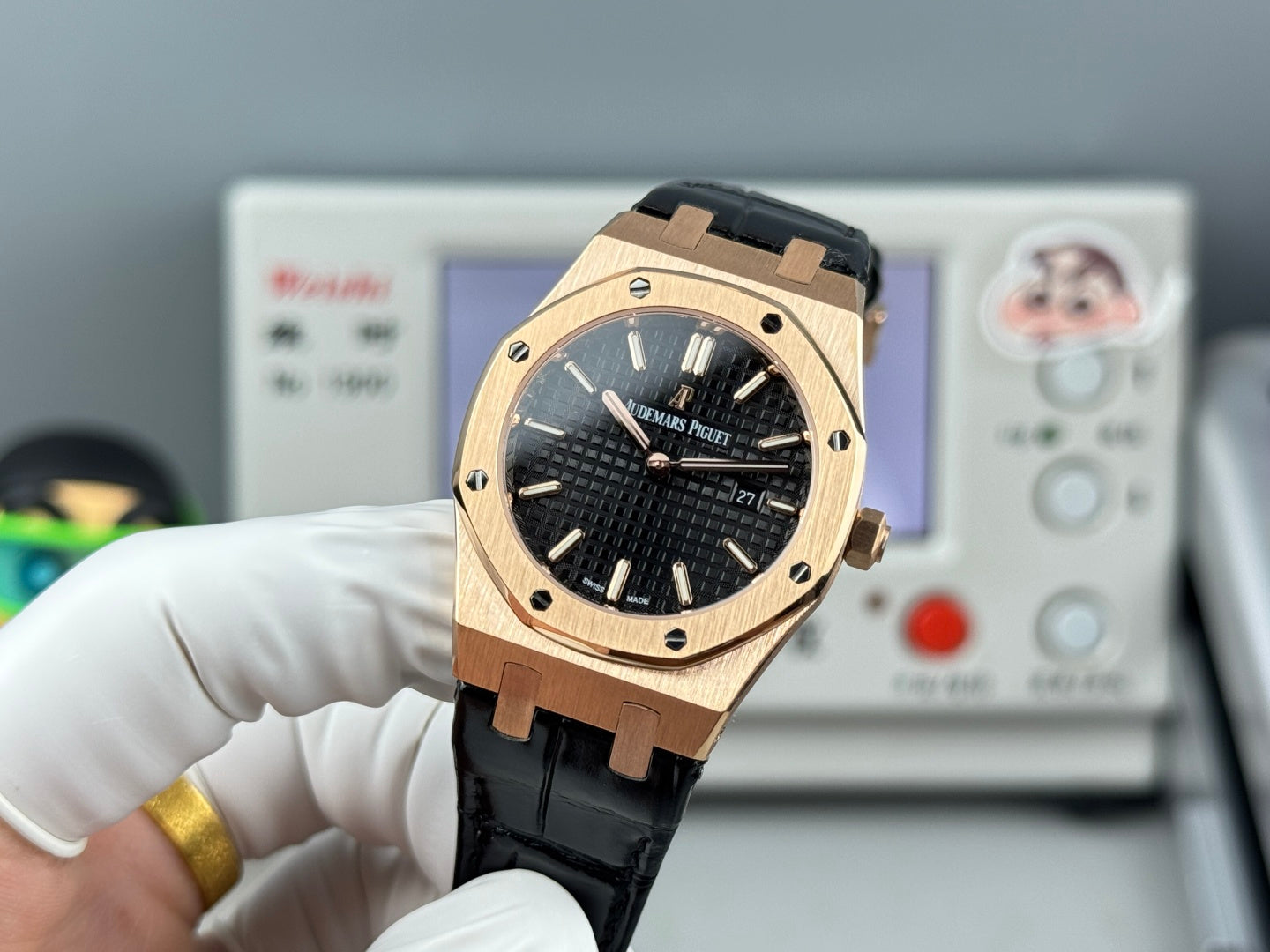 Audemars Piguet Royal Oak Lady 33mm Rose Gold Black Leather