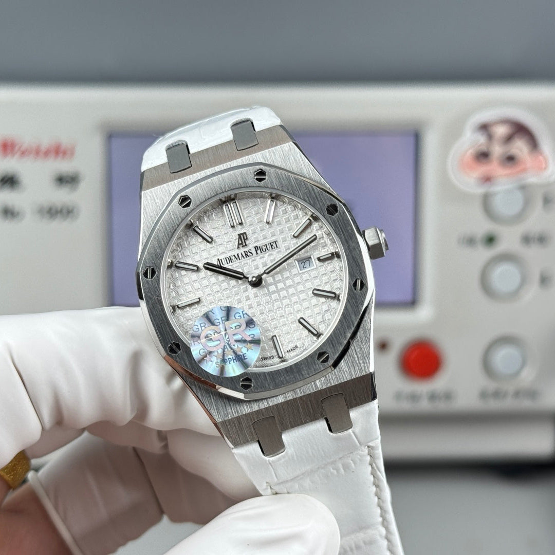 Audemars Piguet Royal Oak Lady 33mm White Dial Leather Strap