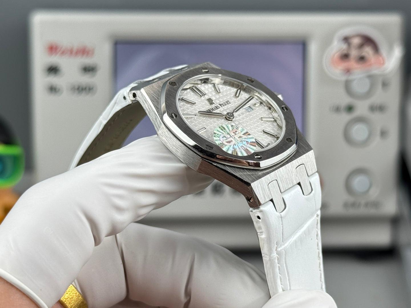 Audemars Piguet Royal Oak Lady 33mm White Dial Leather Strap