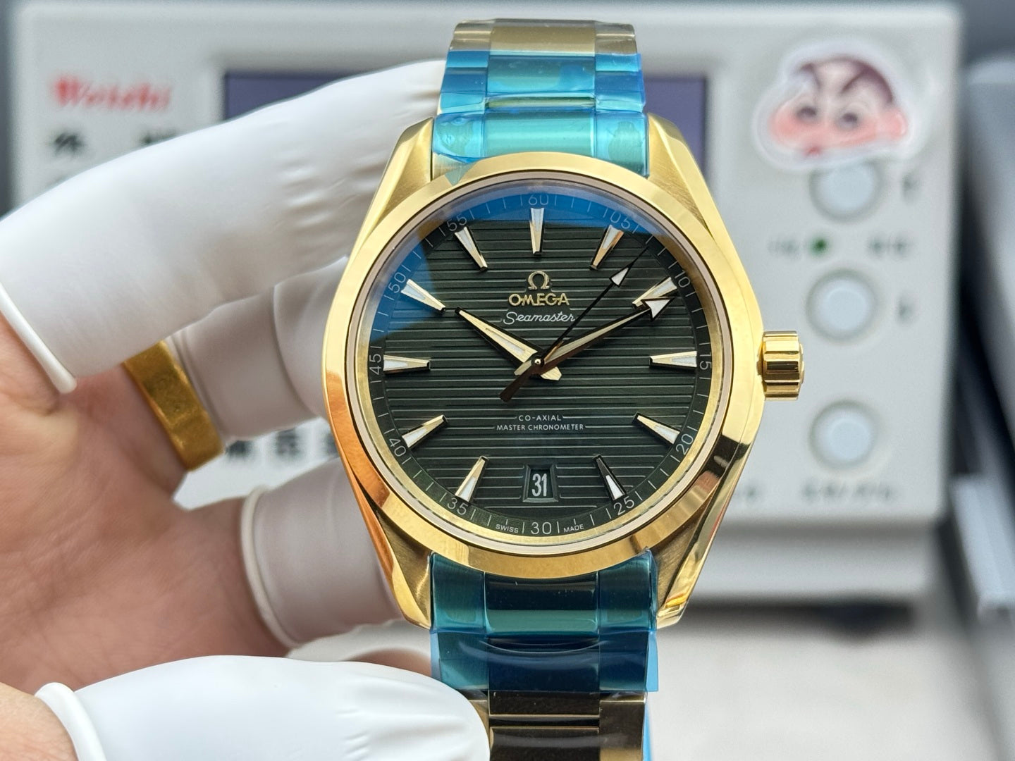 Omega Seamaster Aqua Terra 150m Co-Axial Master Green Dial Yellow Gold 41mm