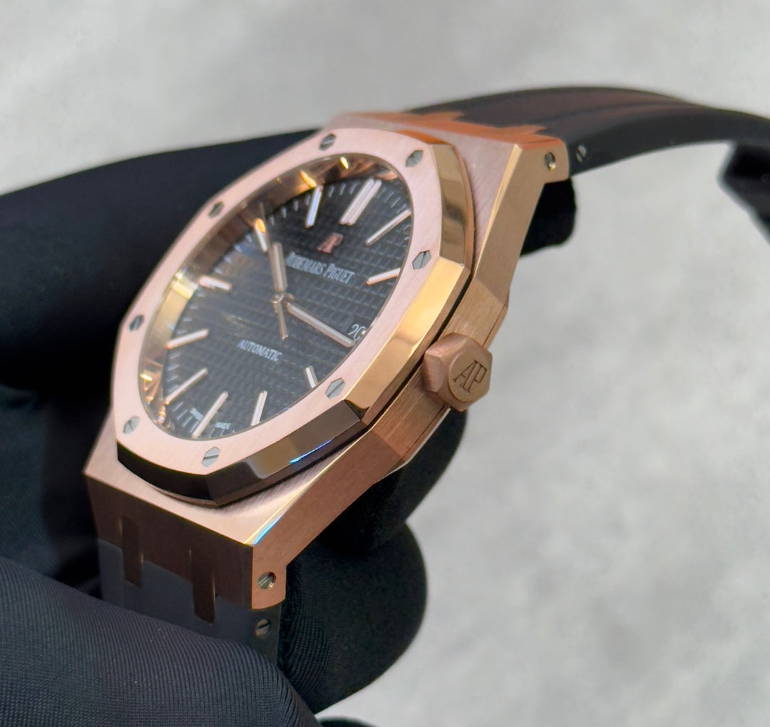 Audemars Piguet Royal Oak Selfwinding 41mm 15400OR Black  Dial Rubber Strap