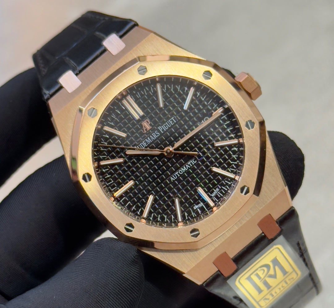 Audemars Piguet Royal Oak Selfwinding 41mm 15400OR Black Dial Leather Strap