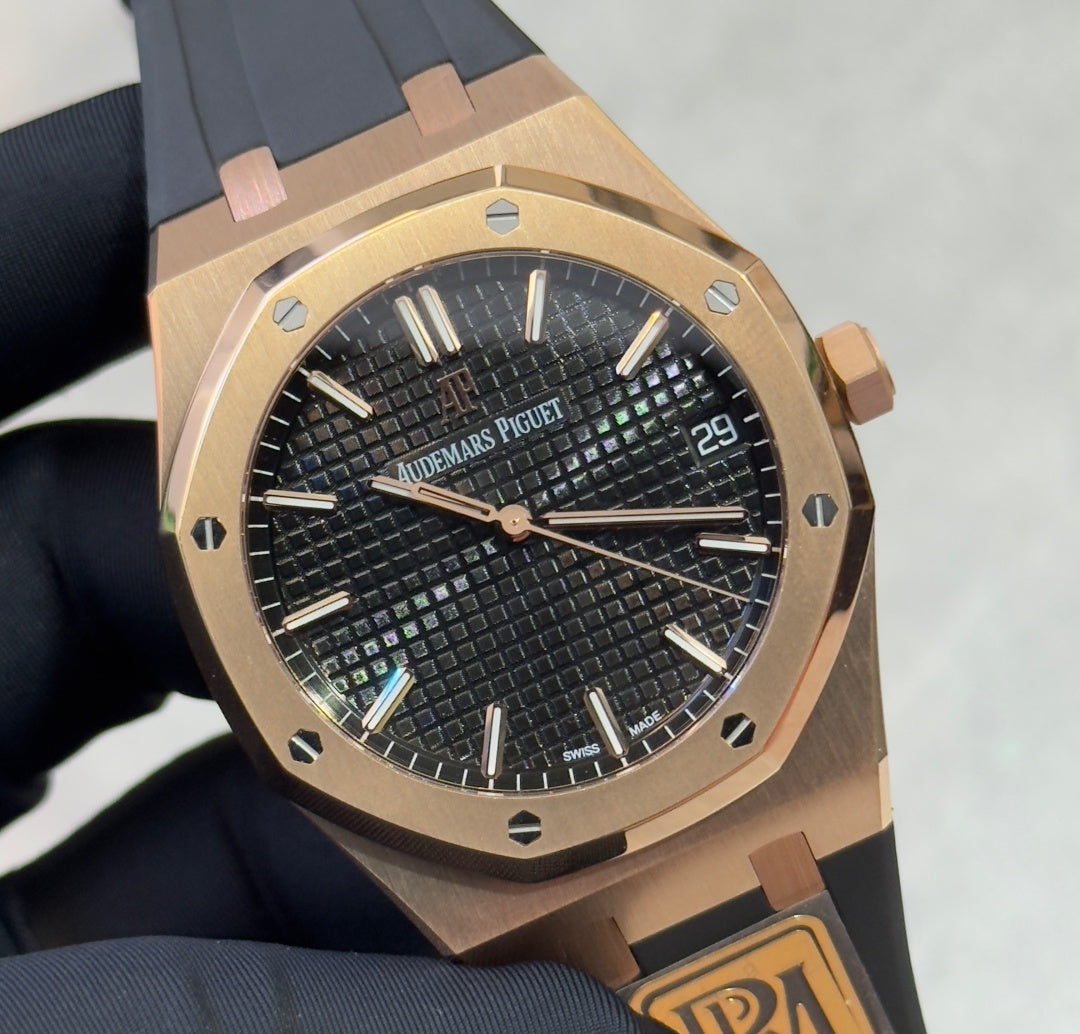 Audemars Piguet Royal Oak Selfwinding 41mm 15500OR Rubber Strap