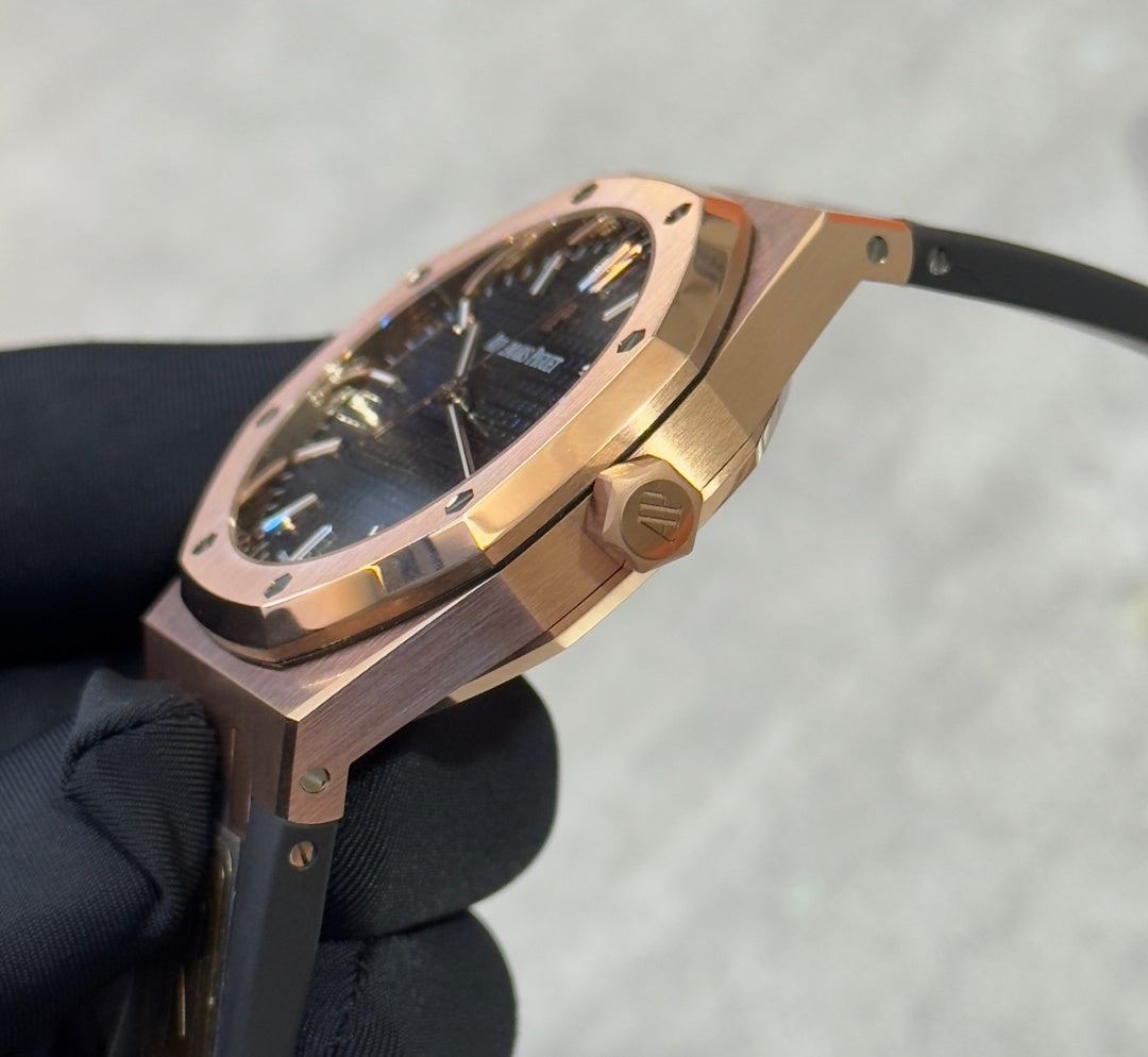 Audemars Piguet Royal Oak Selfwinding 41mm 15500OR Rubber Strap