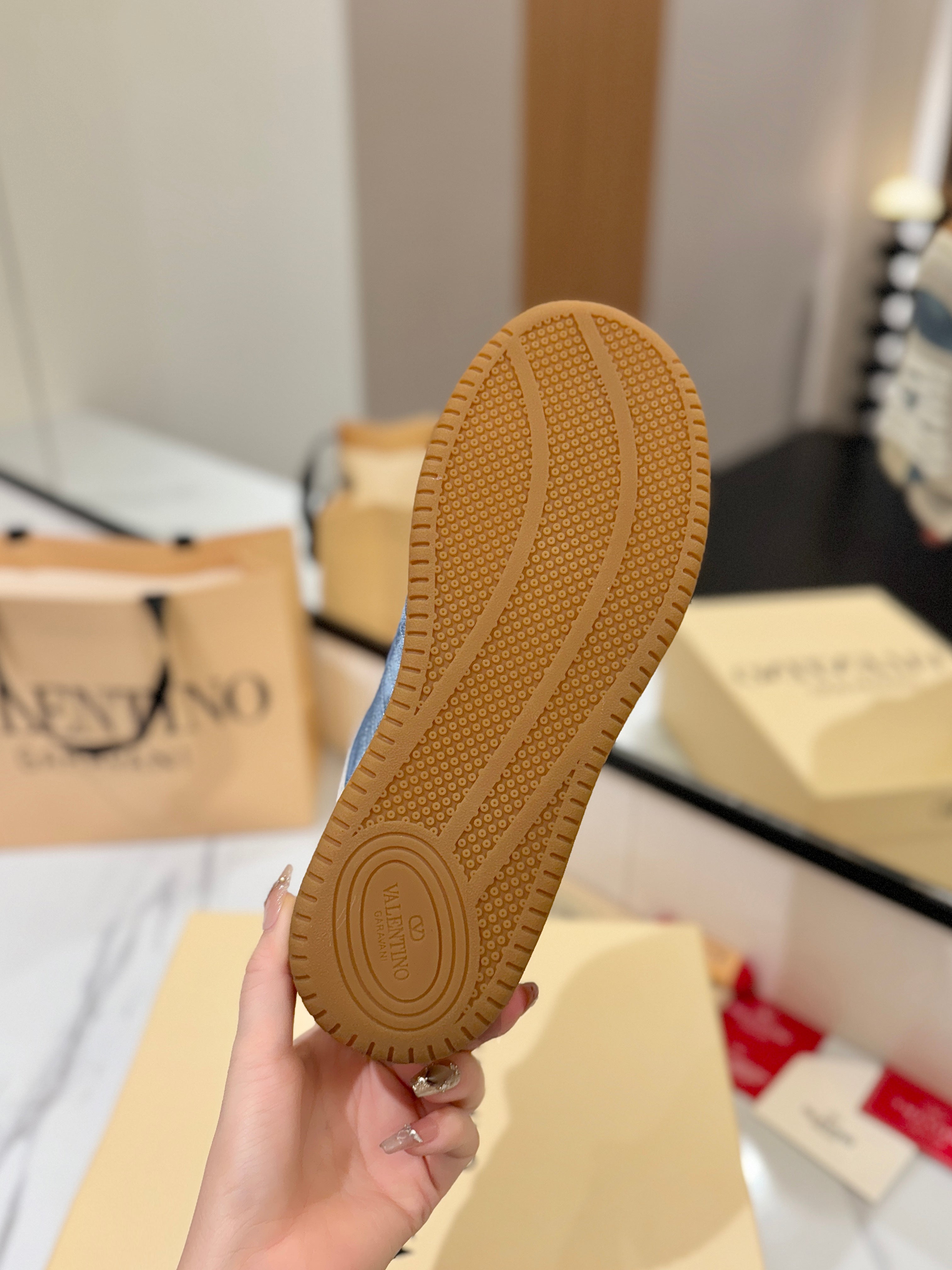 VT 25S  Casual Sneakers Light Gray Blue Suede Cowhide  560752