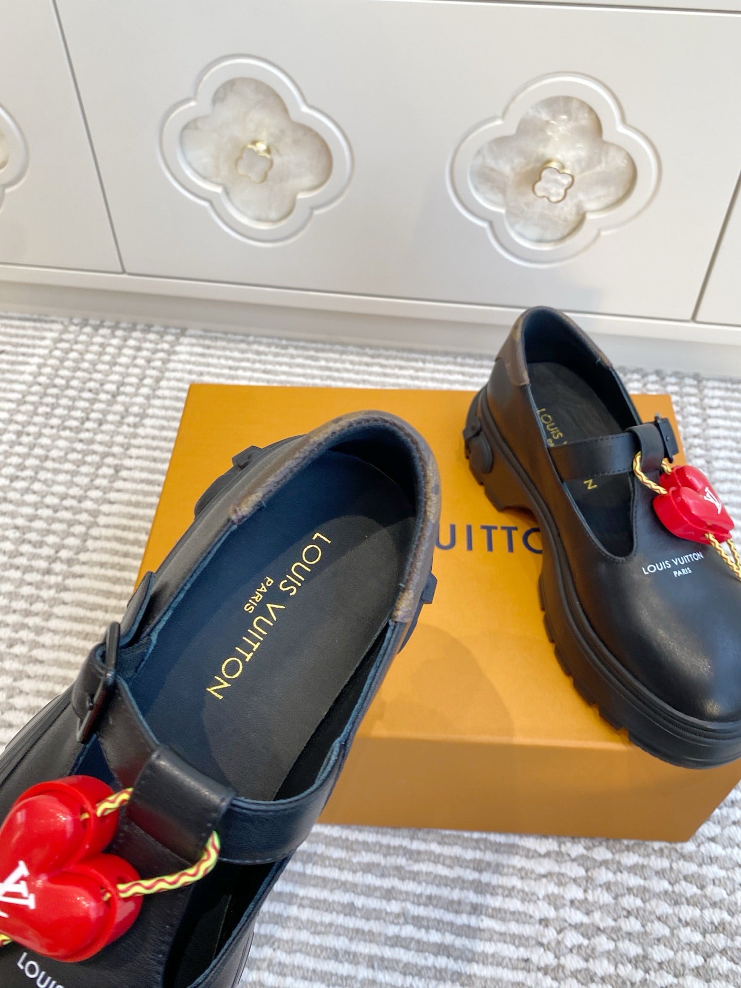 LV 2026 T-strap Loafer With Heart-shaped Black Red Cowhide 595878
