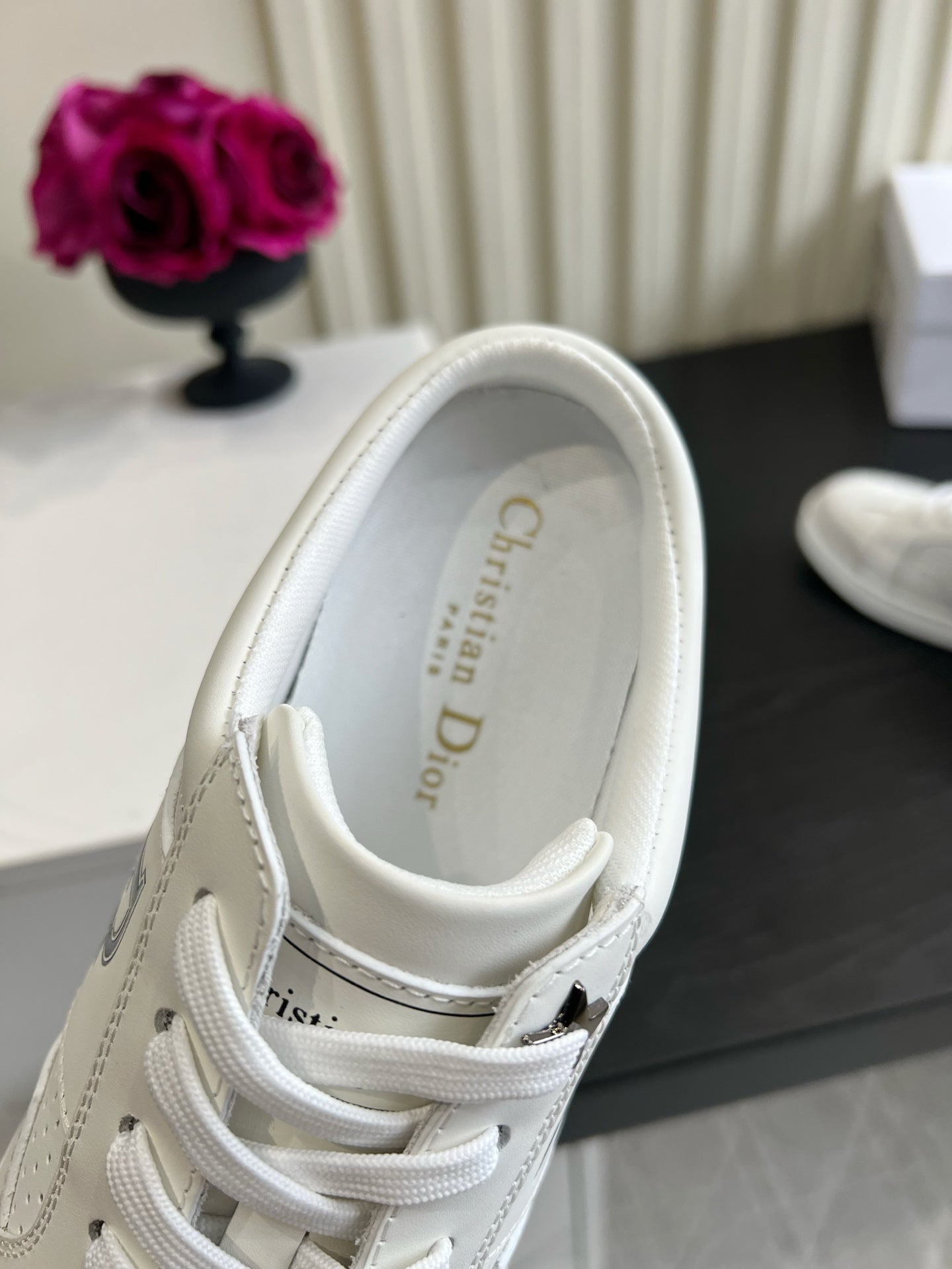 Dior 2026 Versatile Sneakers White Cowhide 977547
