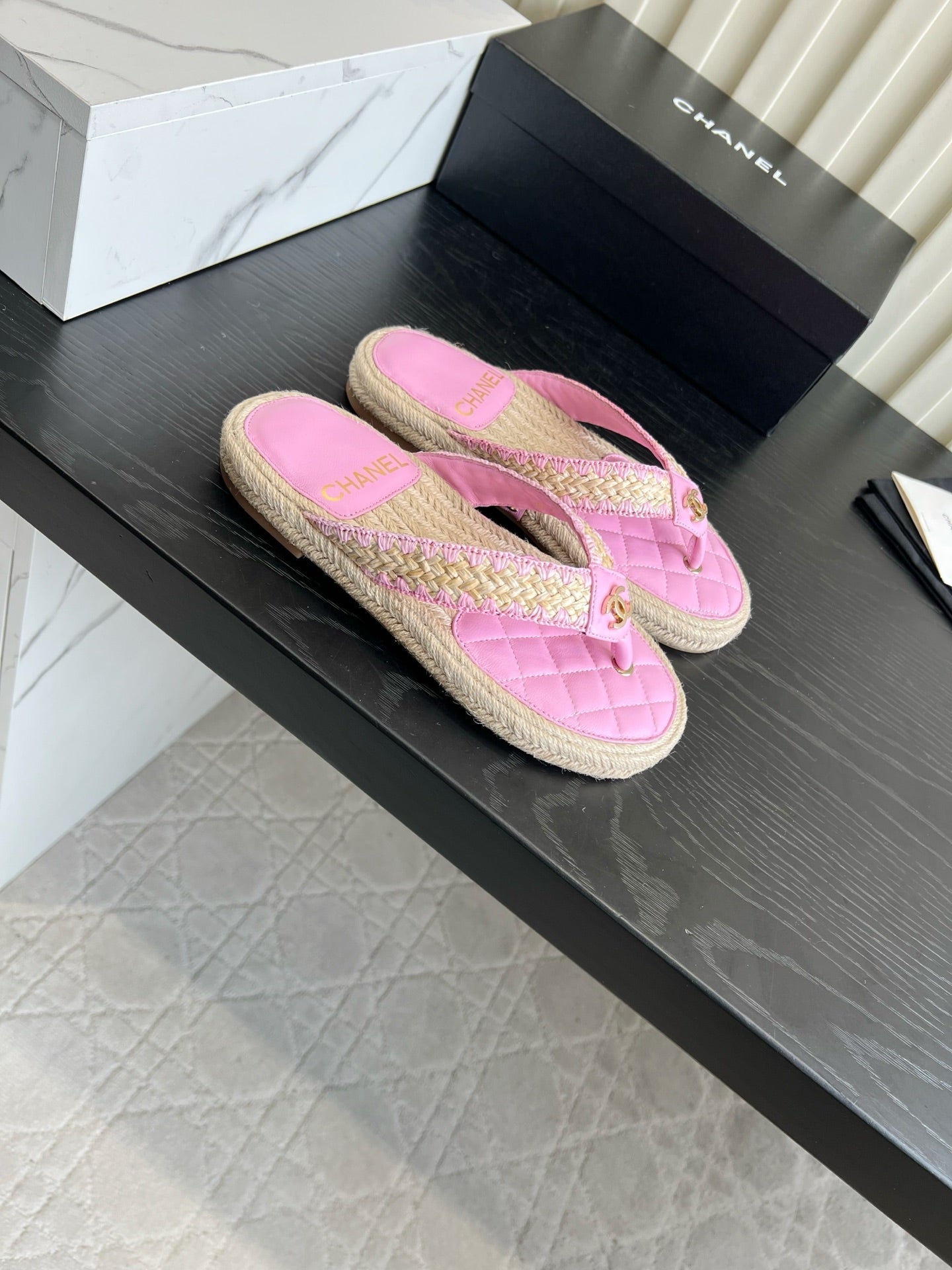 Chanel 2026 Flip-Flops Sandals Straw Leather 977297