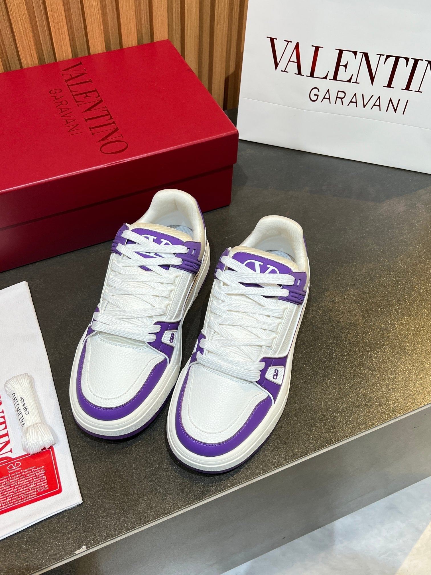 VT 25S Couple Sneakers White Purple Calfskin Suede 563108