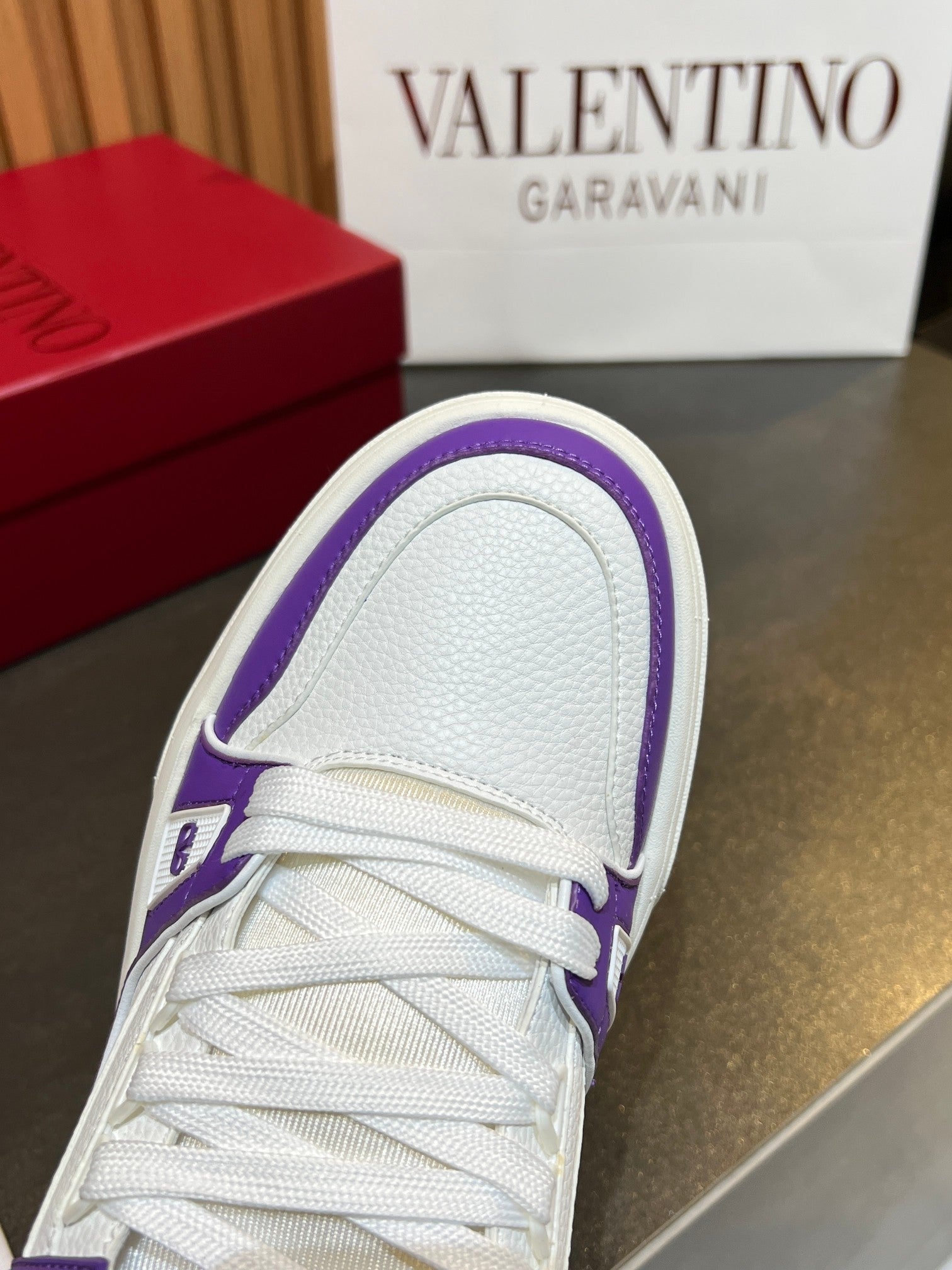 VT 25S Couple Sneakers White Purple Calfskin Suede 563108