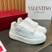 VT 25S Couple Sneakers White Calfskin 563117