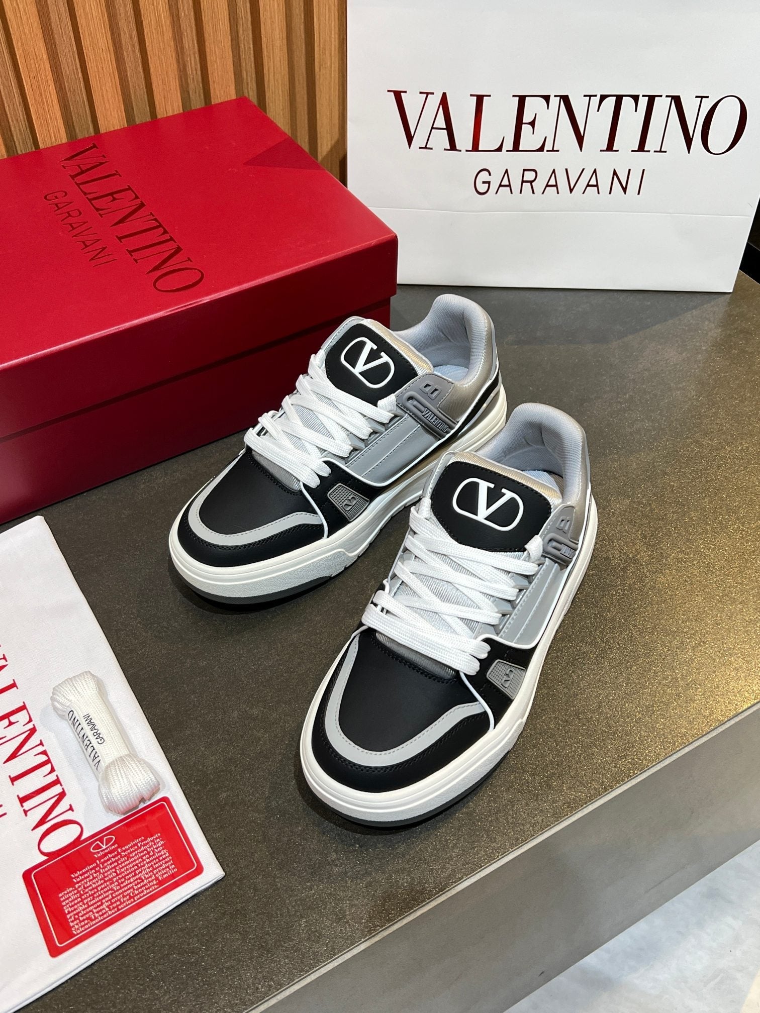 VT 25S Couple Sneakers Black Gray Calfskin 563119