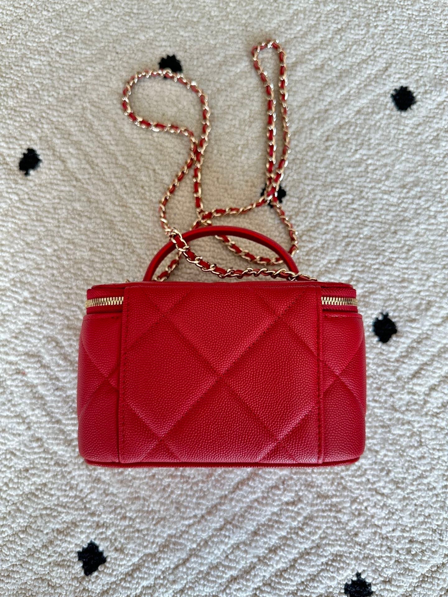 Chanel 2025 Vanity 17cm Bag Red Caviar Leather 320300