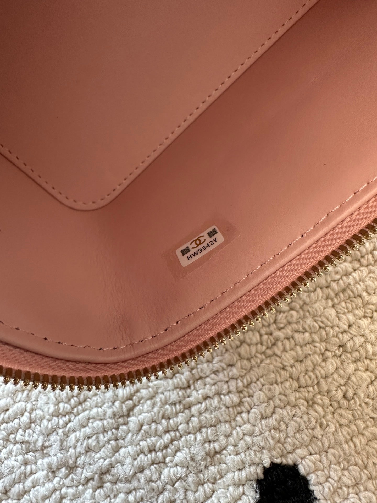 Chanel 2025 Vanity 17cm Bag Pink Caviar Leather 320302