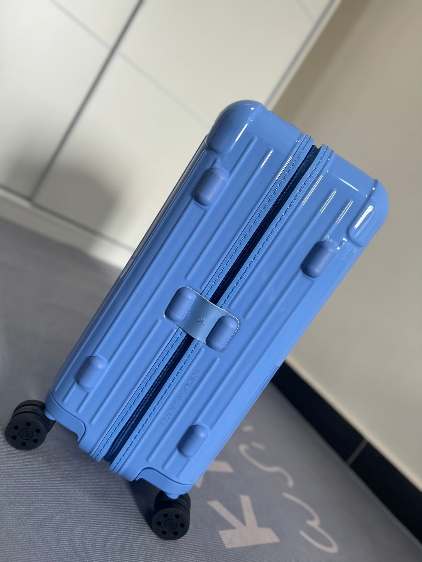 Rimowa 2025 Essential Suitcase Ocean Blue Polycarbonate 274086