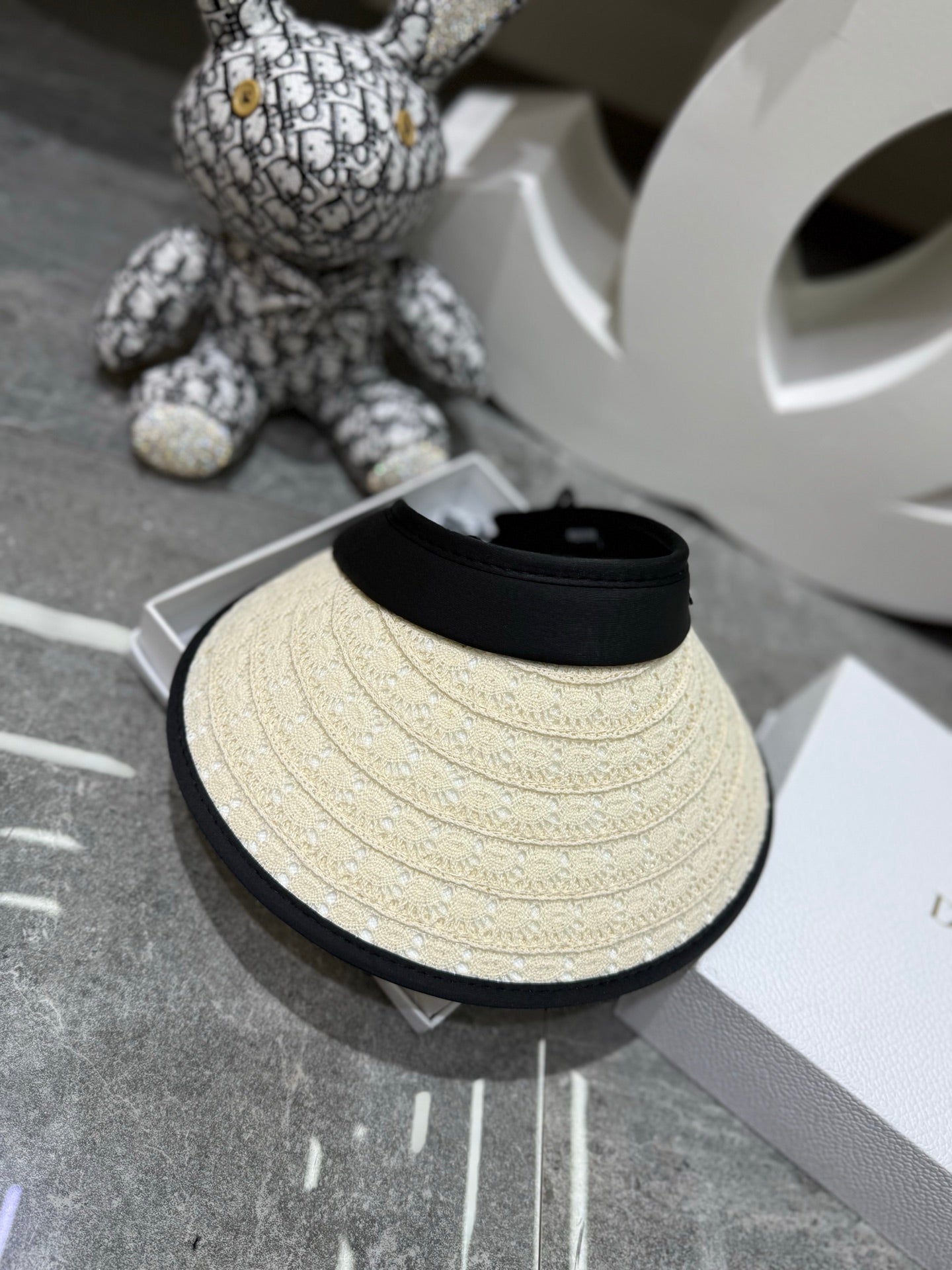 Chanel Open-top Cap With Straw Brim 280794