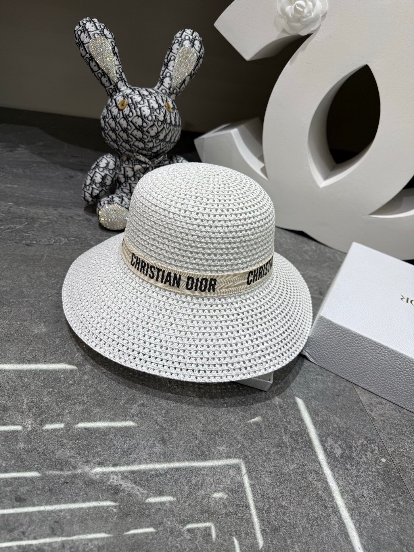 Dior Wide Brim Straw Hat 280801