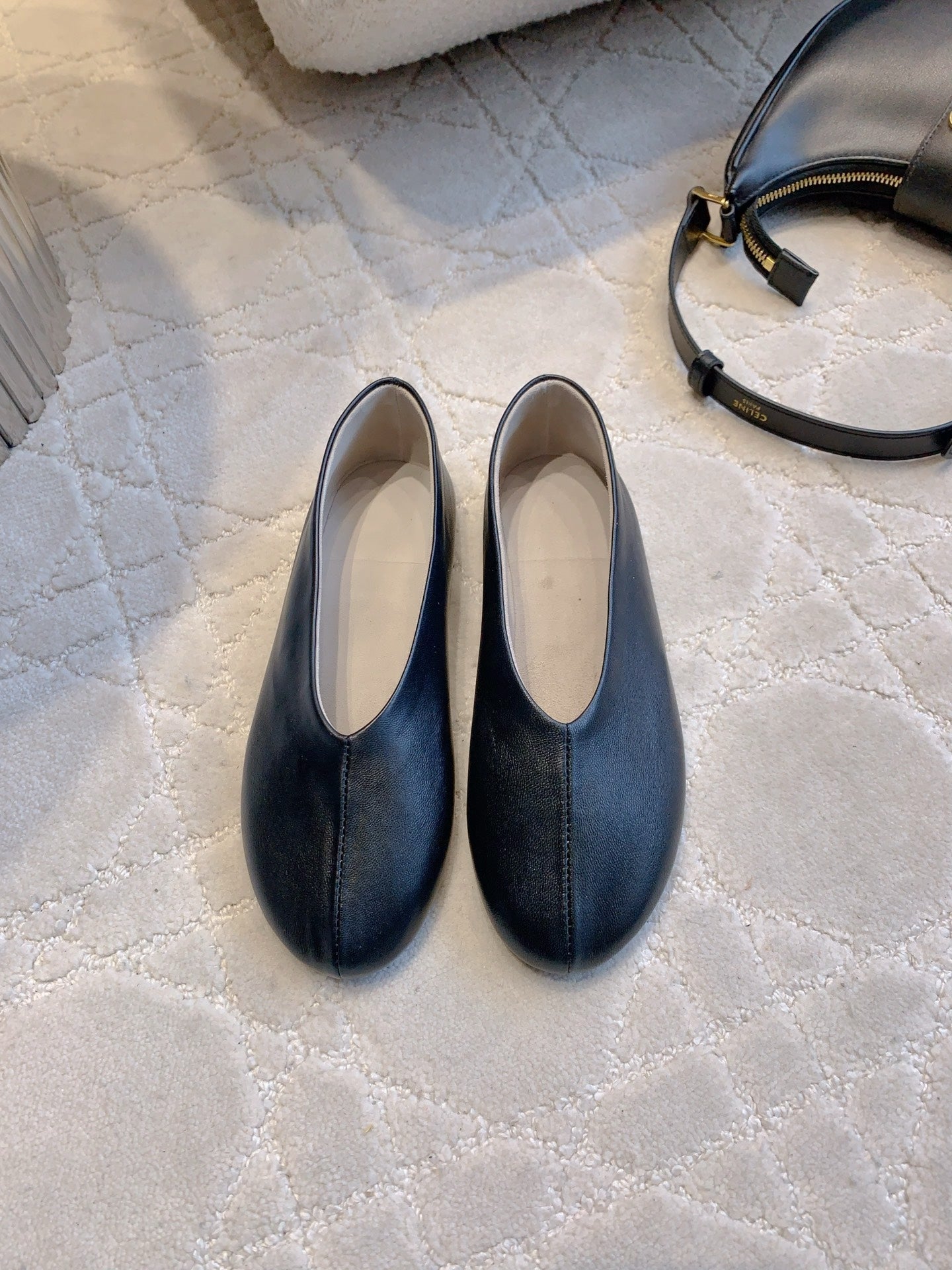 The Row 2025 Ballet Flat Black Sheepskin 557424