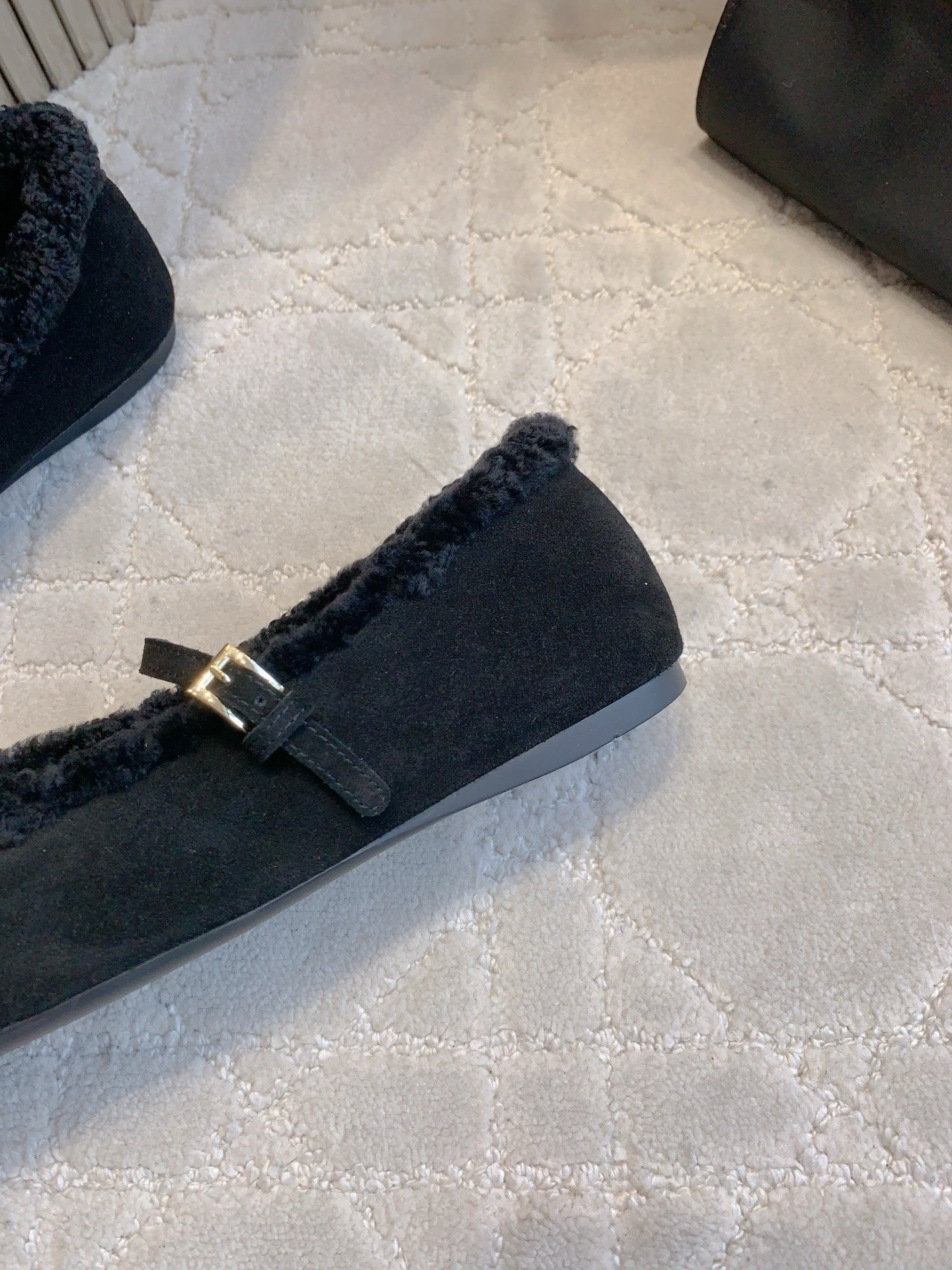 Pra 2025 Fur-lined Flat Black Suede Wool 557120