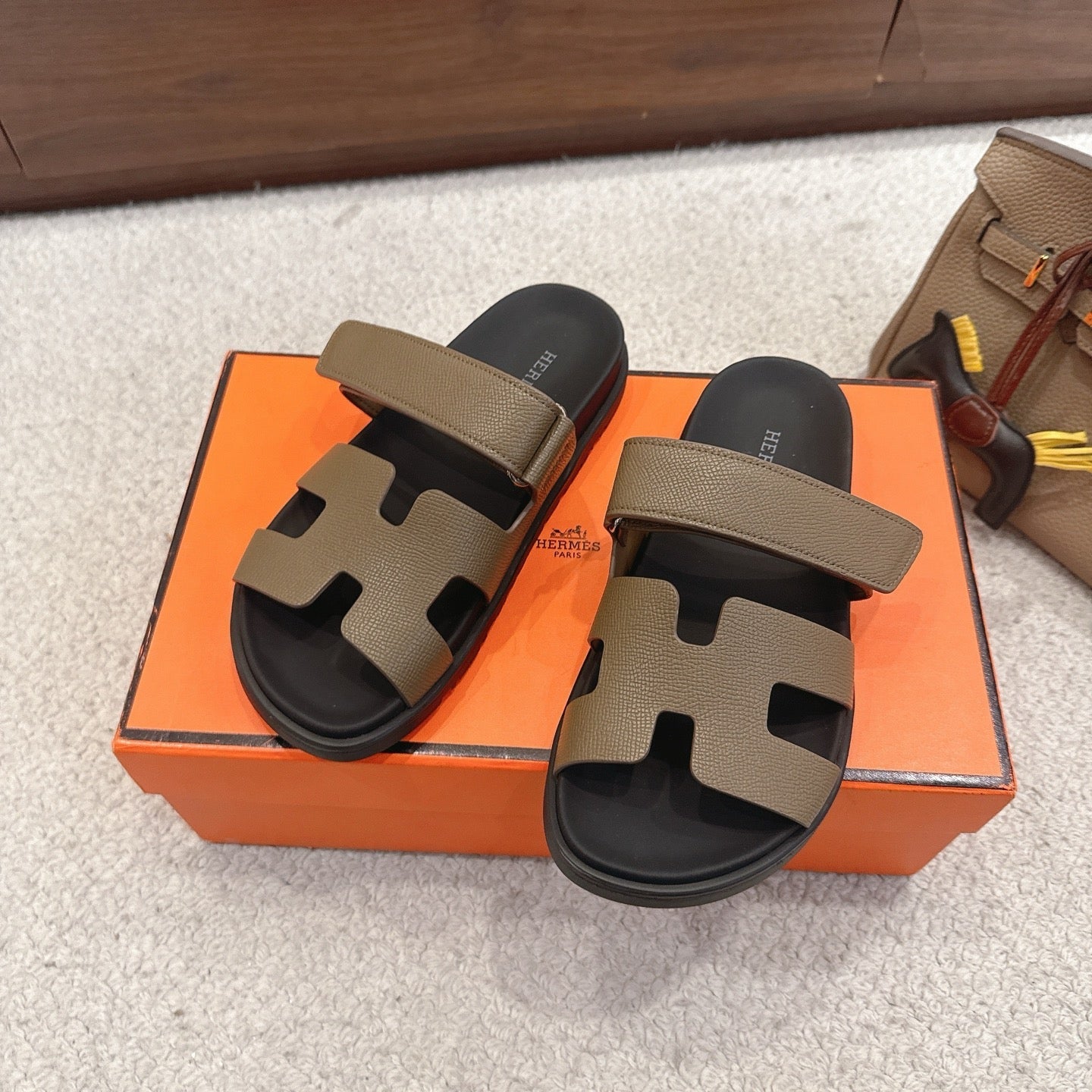 HM Chypre Sandal Grained Calfskin 862962