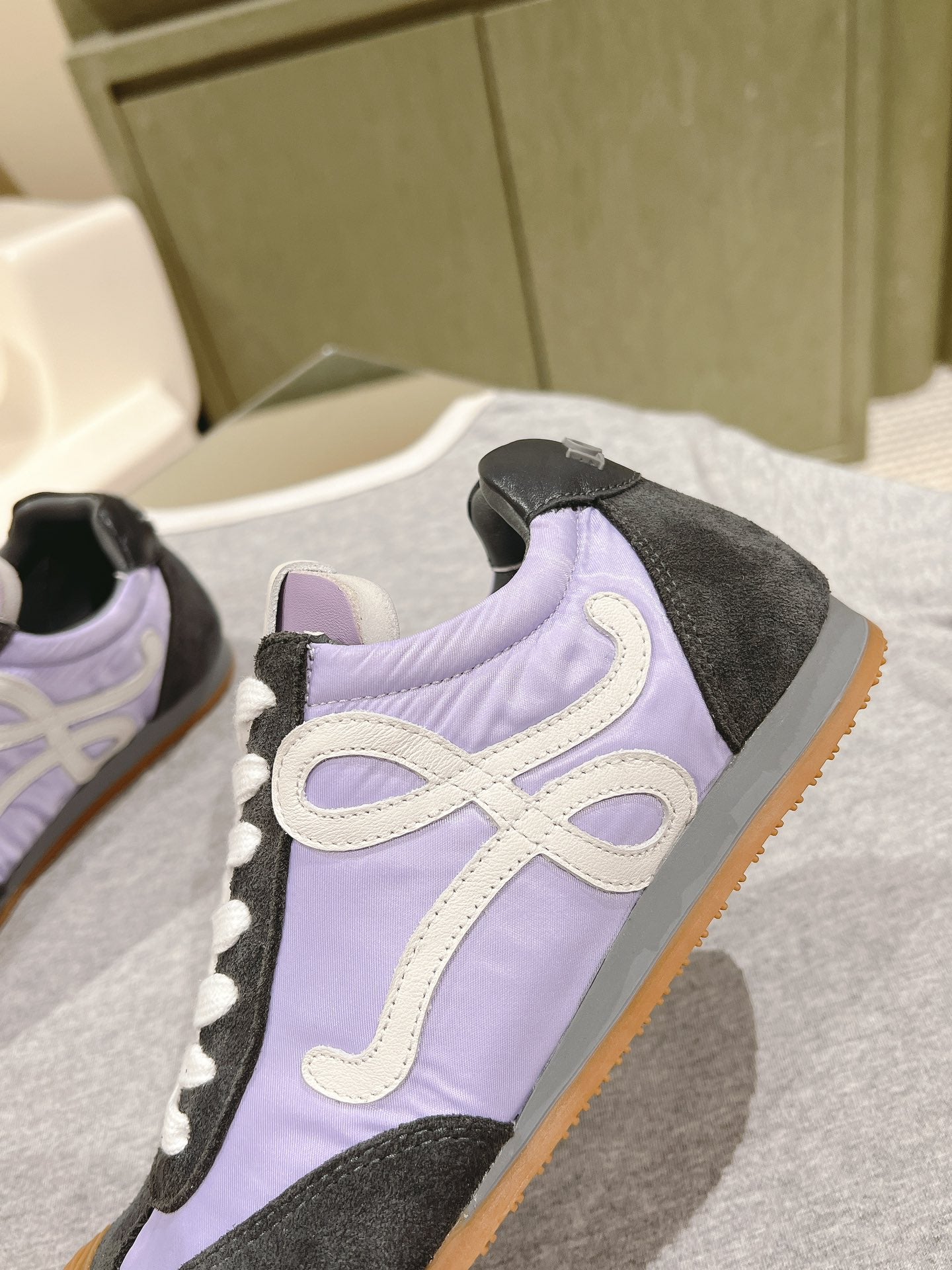 Loewe 2025 Ballet Runner 2.0 Sneaker Black Purple Suede 556039