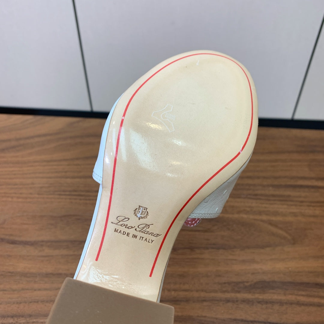 Loro Piana 2026 Ostrich Pattern Sandal Cowhide 935106