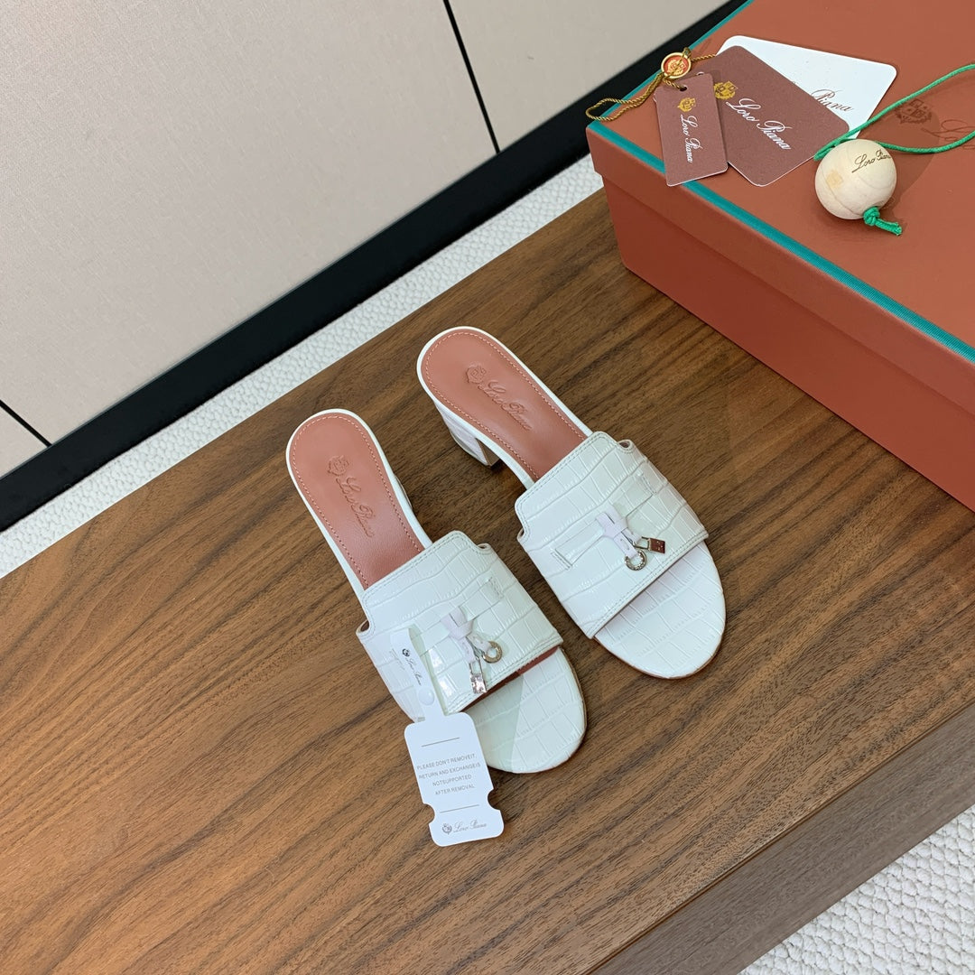 Loro Piana 2026 Crocodile Embossed Sandal Sheepskin 935141