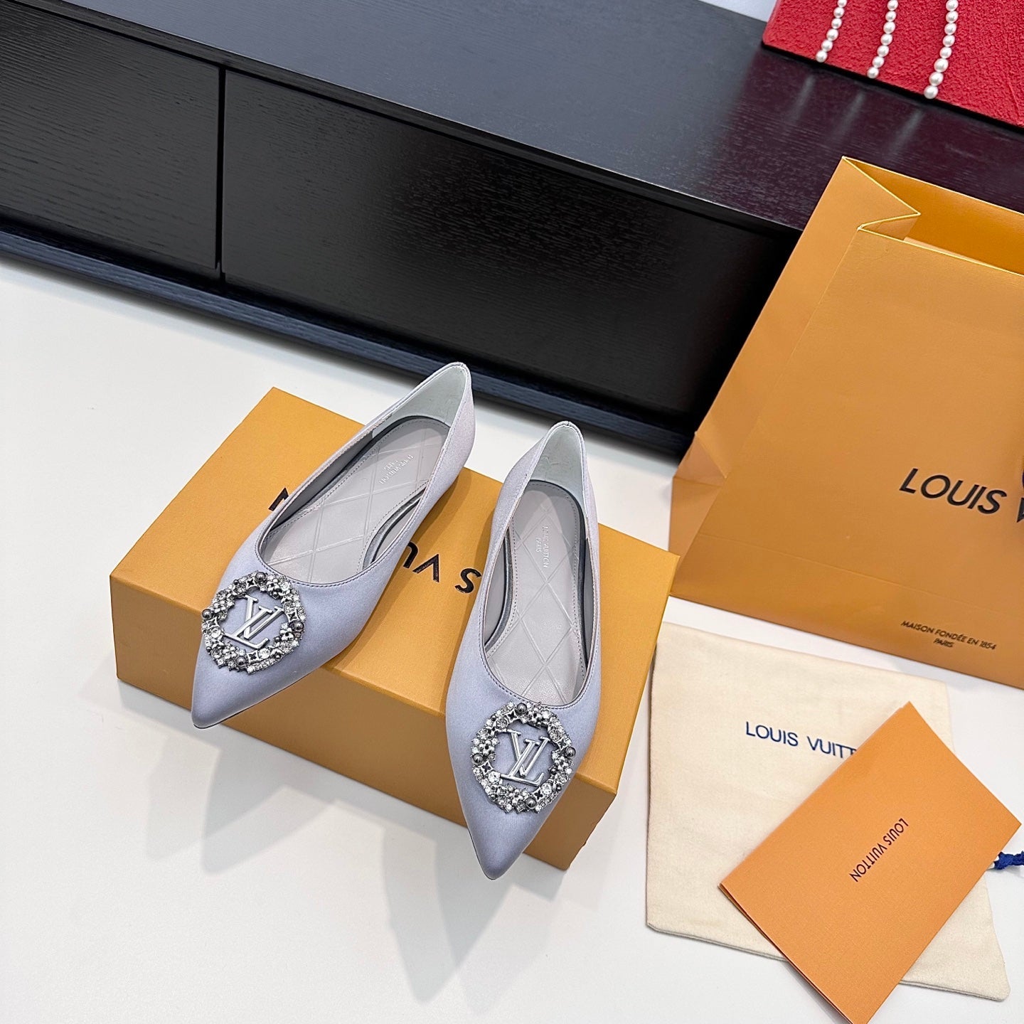 LV 26s Pointed-Toe Ballet Flat Light Lavender Premium Satin 622442