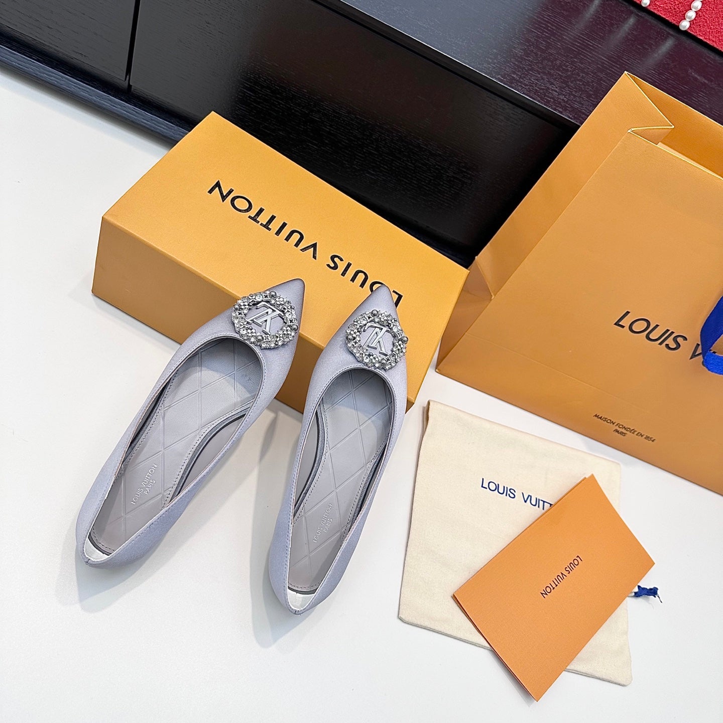 LV 26s Pointed-Toe Ballet Flat Light Lavender Premium Satin 622442