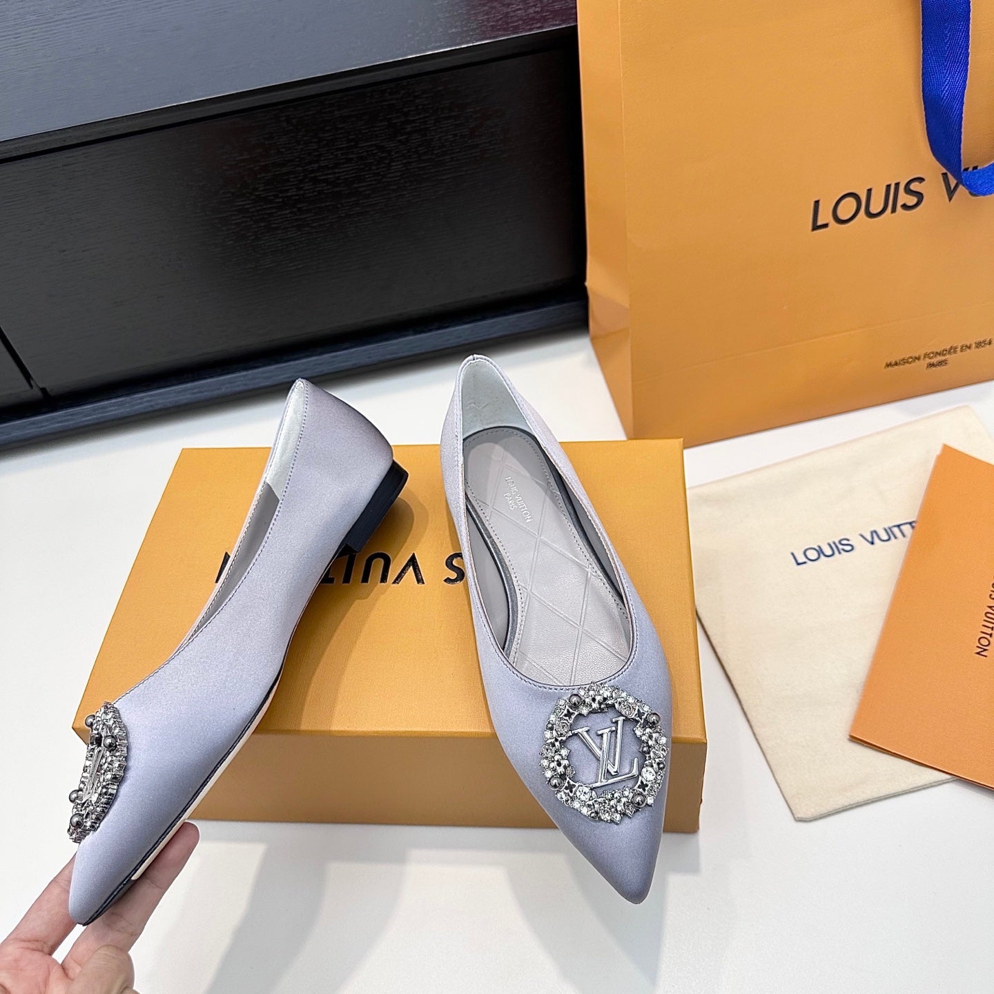 LV 26s Pointed-Toe Ballet Flat Light Lavender Premium Satin 622442