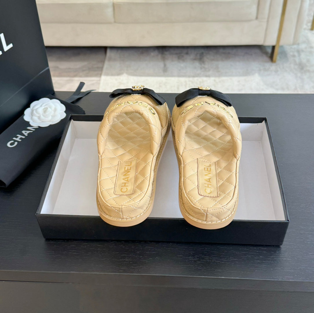 Mule Sandals Lambskin Beige Cream
