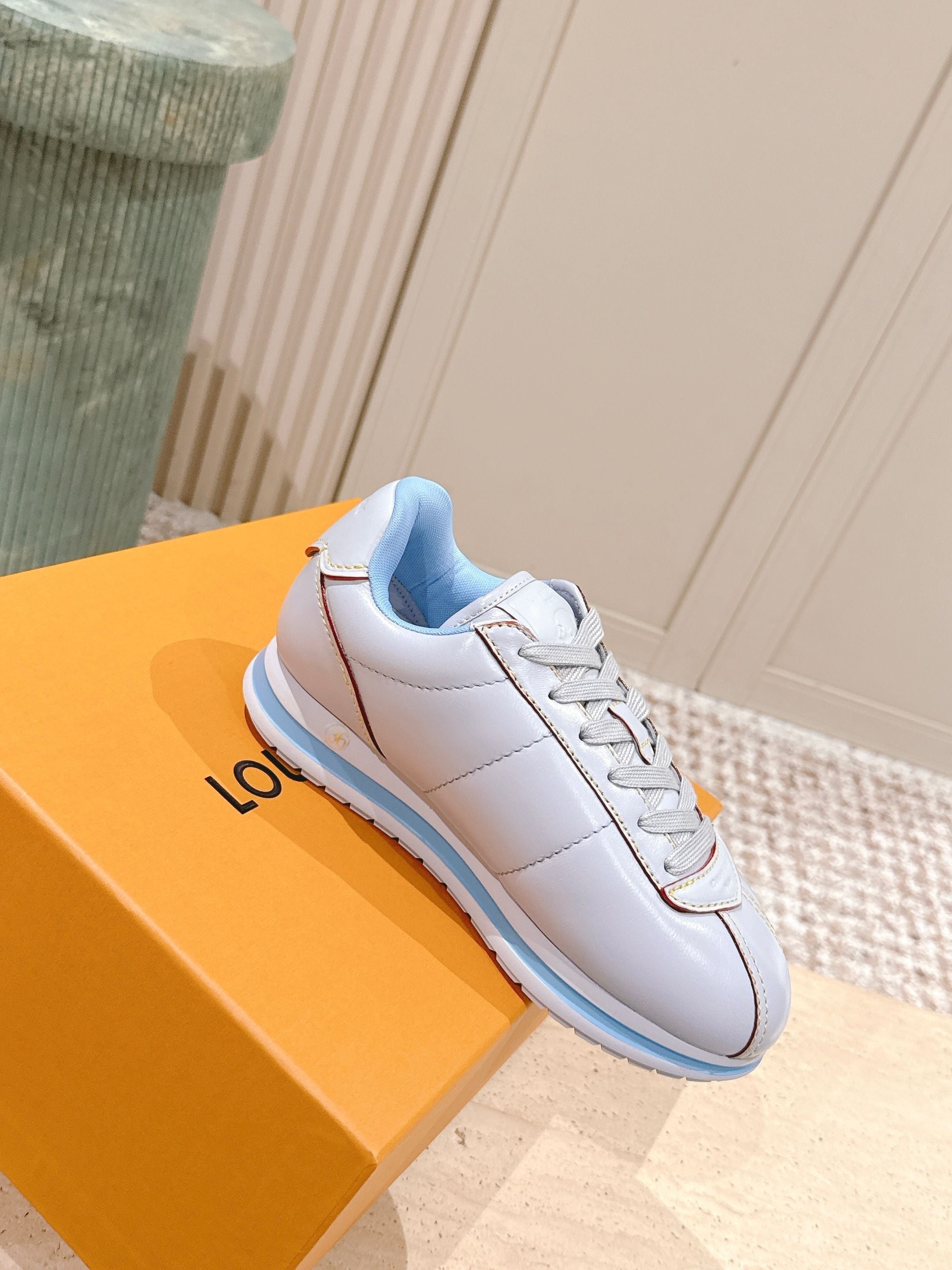 LV 25 Buttersoft Sneakers Baby Blue Calfskin 576988