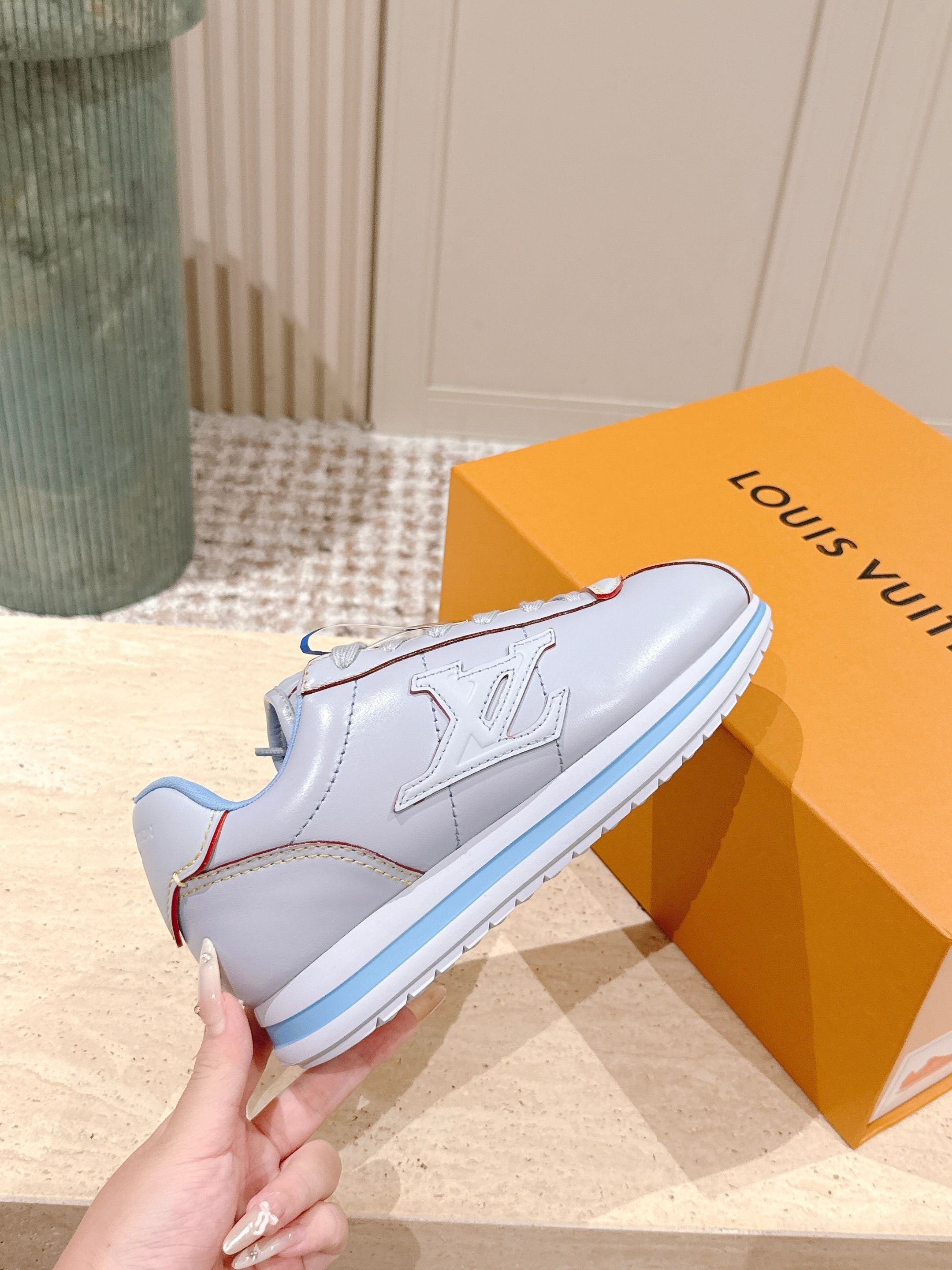 LV 25 Buttersoft Sneakers Baby Blue Calfskin 576988